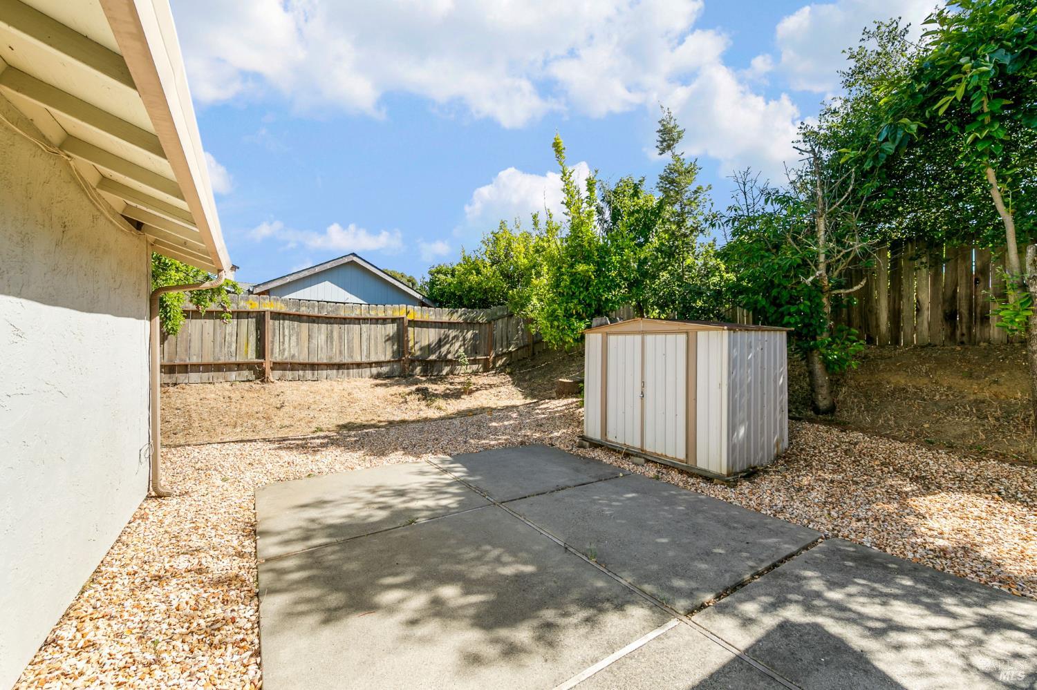 Pumice Court, Vallejo, California image 33