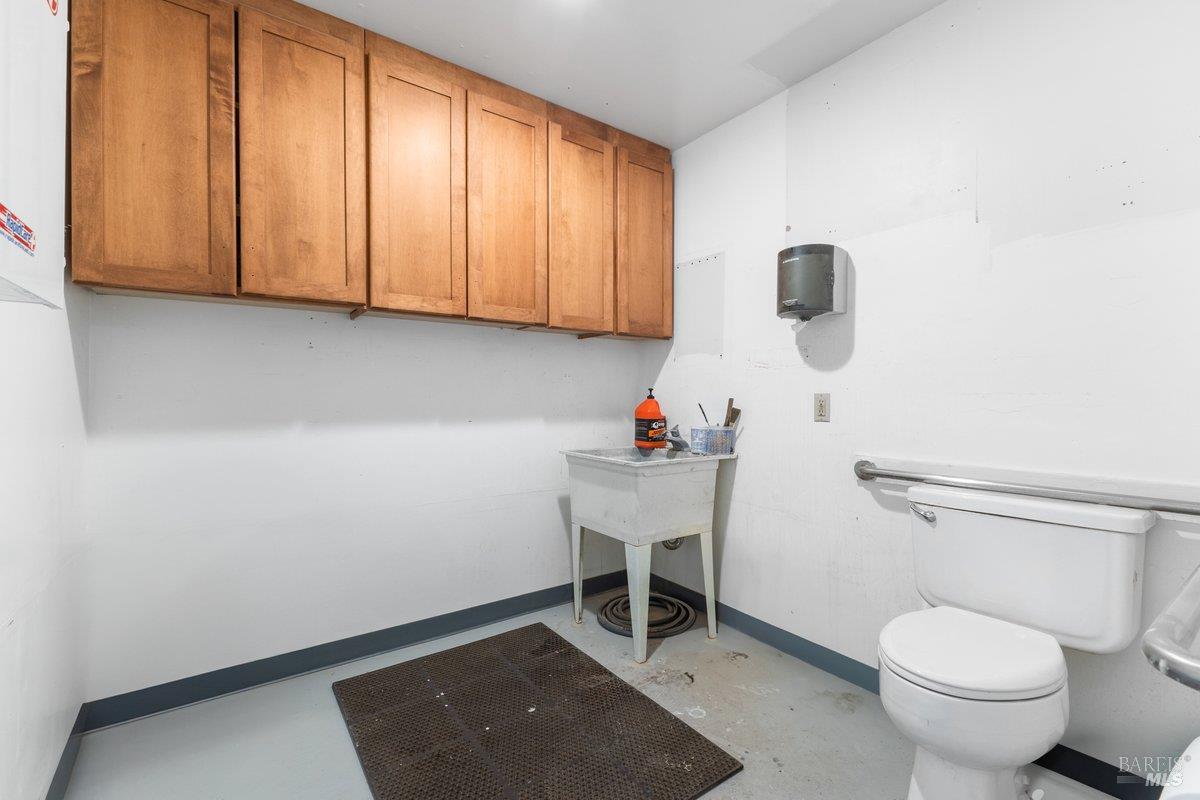 Detail Gallery Image 17 of 21 For 1130 Industrial Ave #9,  Petaluma,  CA 94952 - – Beds | – Baths