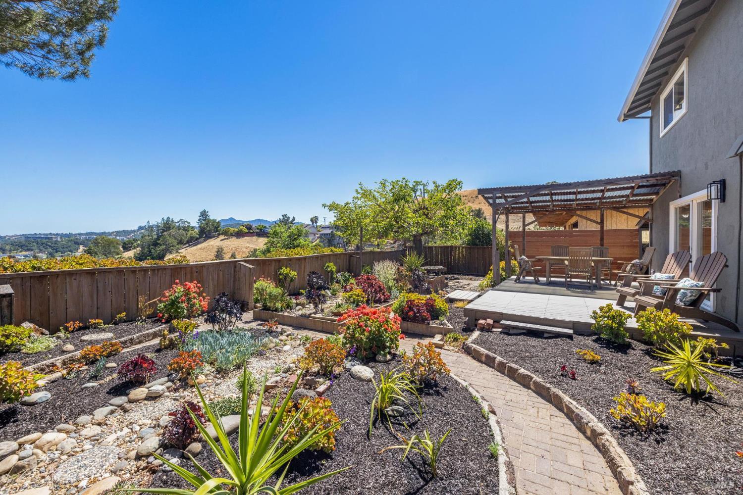 Detail Gallery Image 36 of 45 For 16 Montevideo Way, San Rafael,  CA 94903 - 4 Beds | 3 Baths