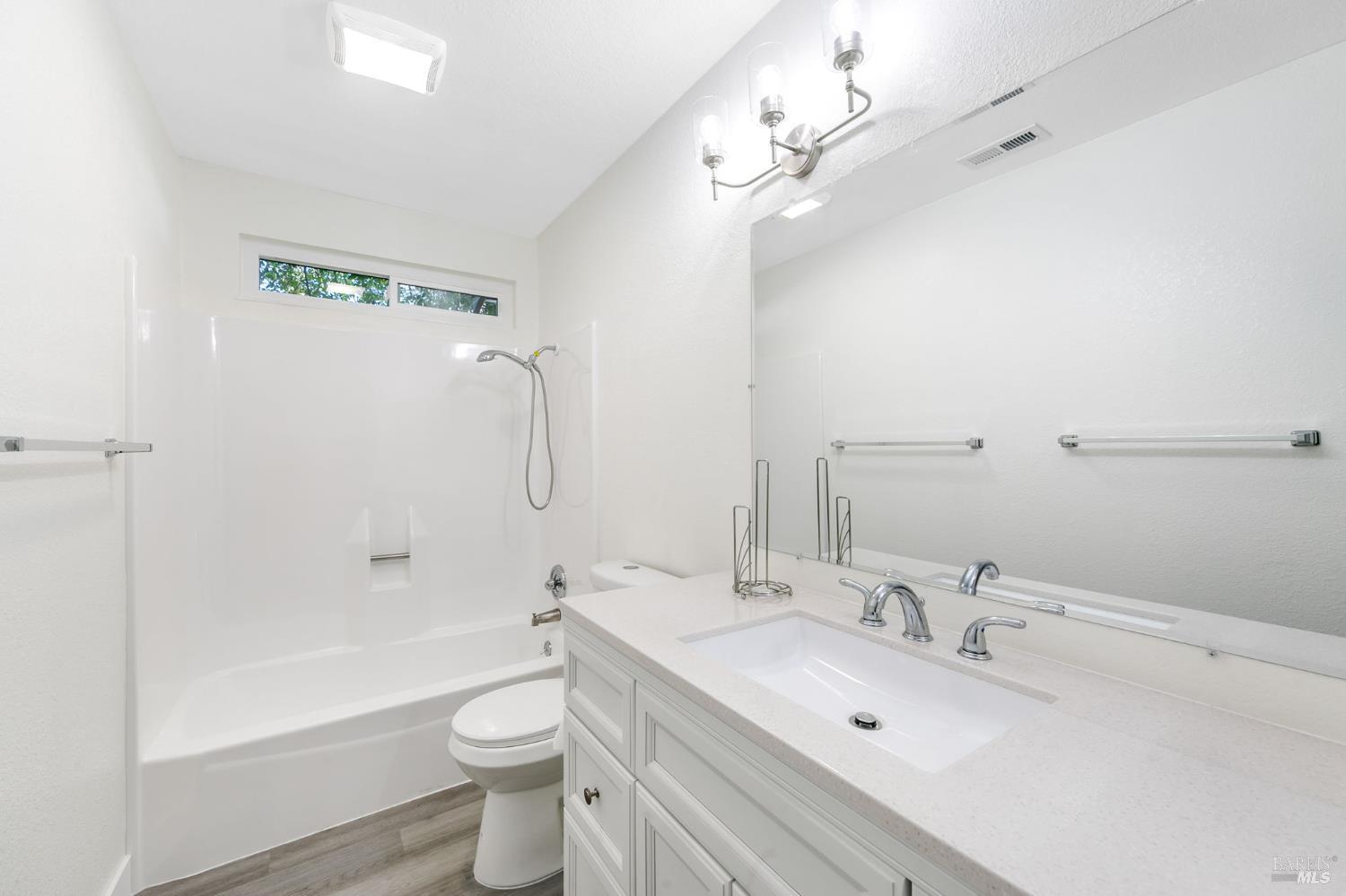Pumice Court, Vallejo, California image 32