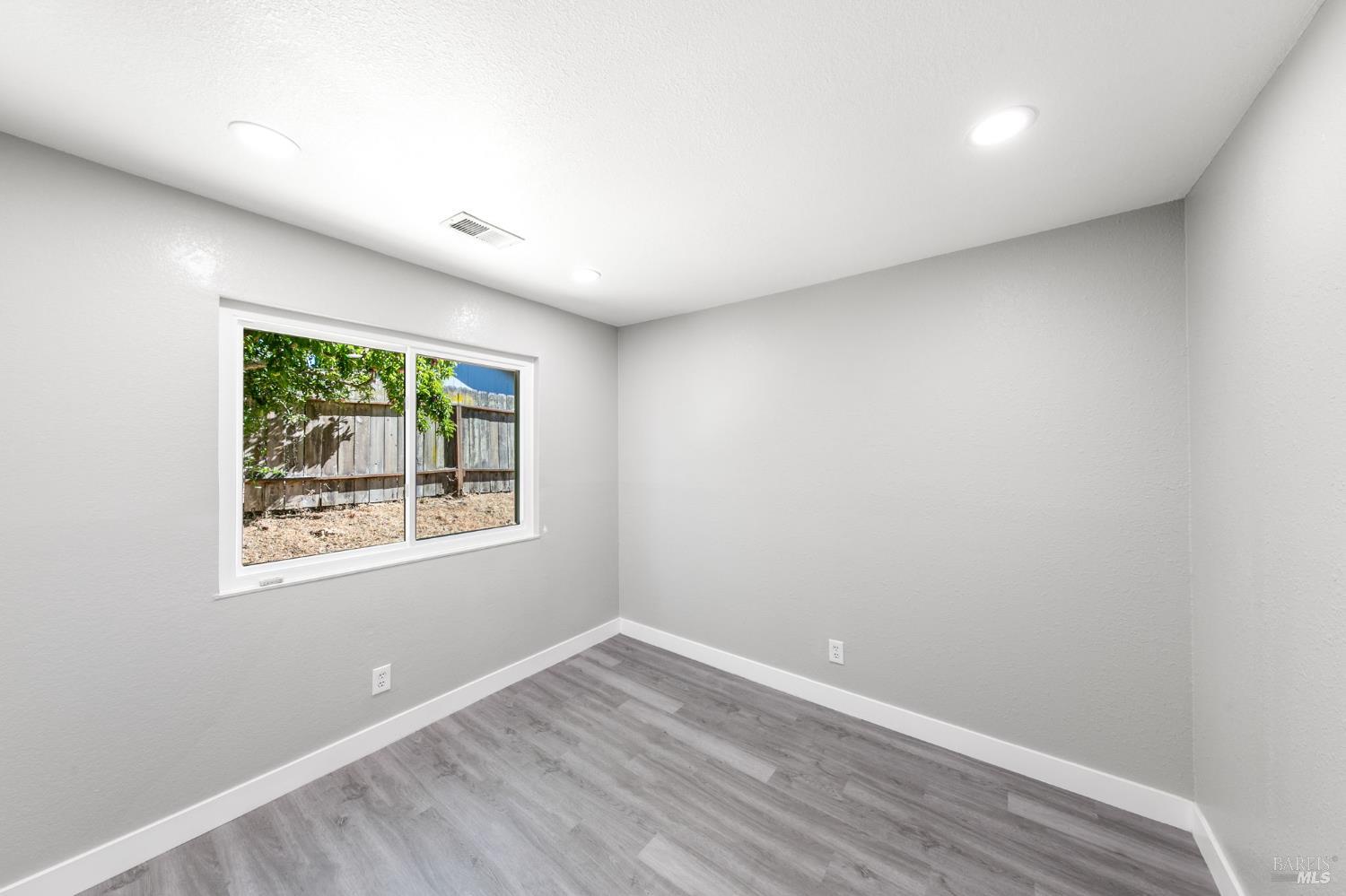 Pumice Court, Vallejo, California image 25