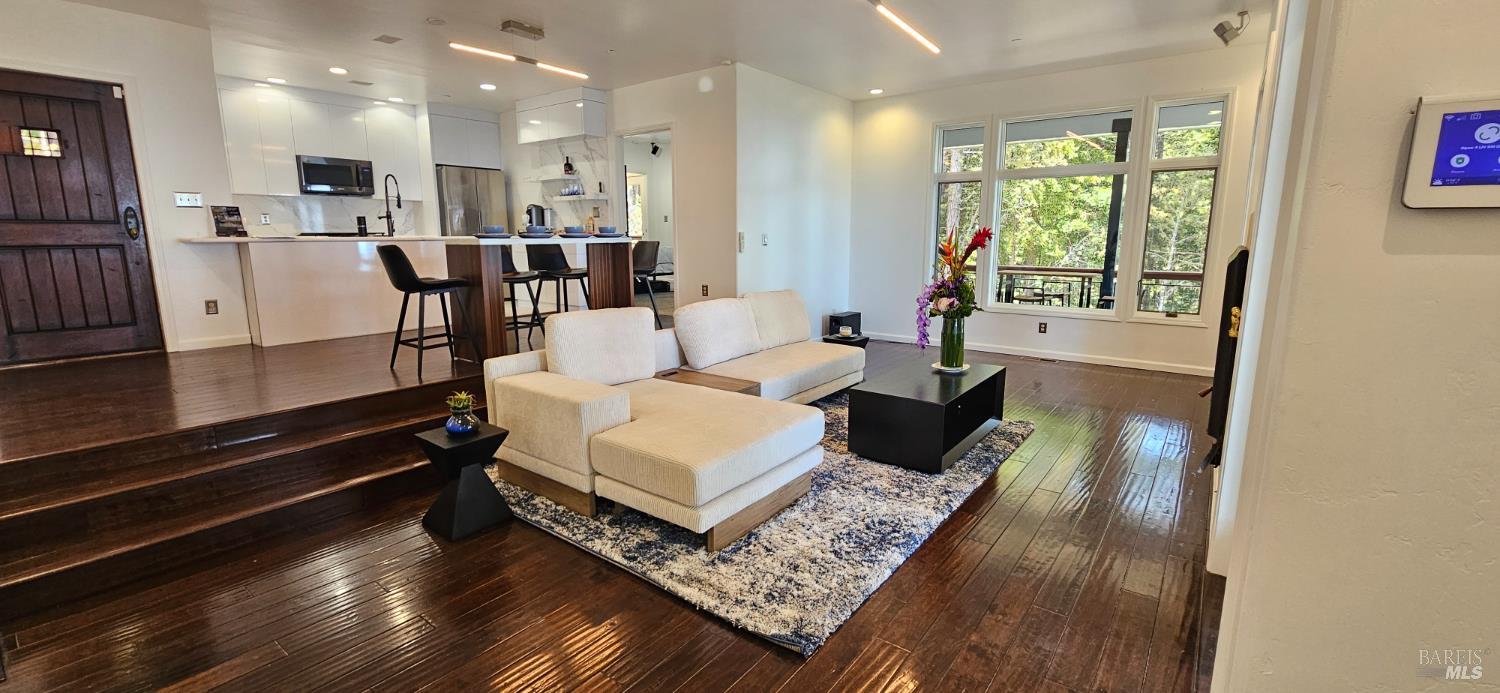 Detail Gallery Image 12 of 72 For 22172 Umland Cir, Jenner,  CA 95450 - 2 Beds | 2 Baths
