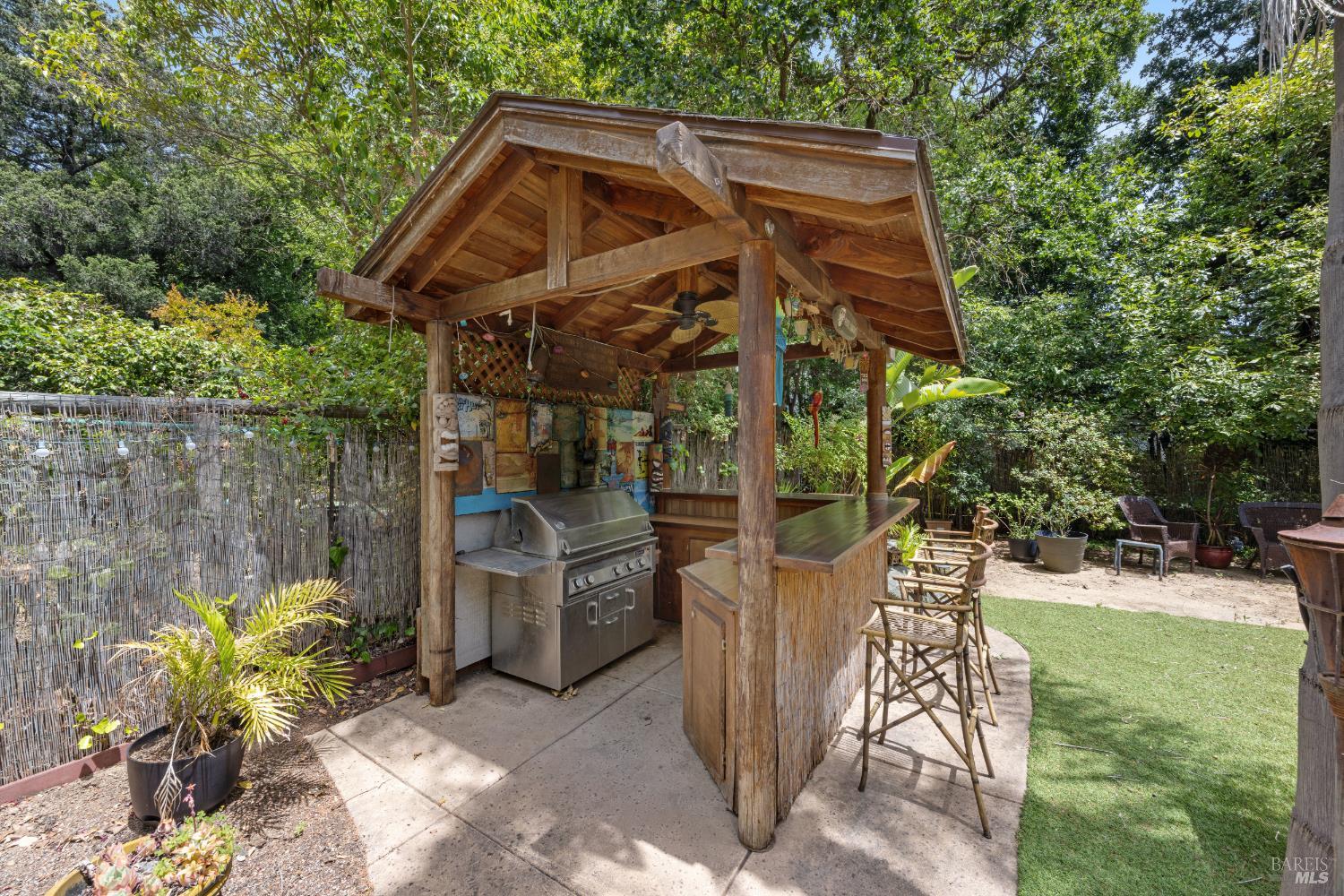 Detail Gallery Image 5 of 56 For 24 Los Alondras Ct, Novato,  CA 94947 - 2 Beds | 1 Baths