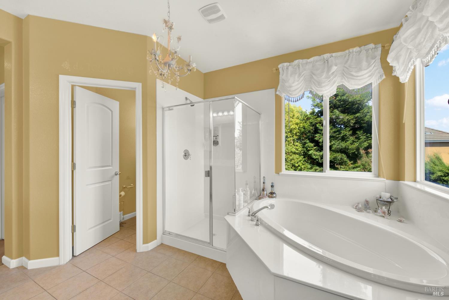 Detail Gallery Image 53 of 76 For 644 Canterbury Cir, Vacaville,  CA 95687 - 4 Beds | 3 Baths