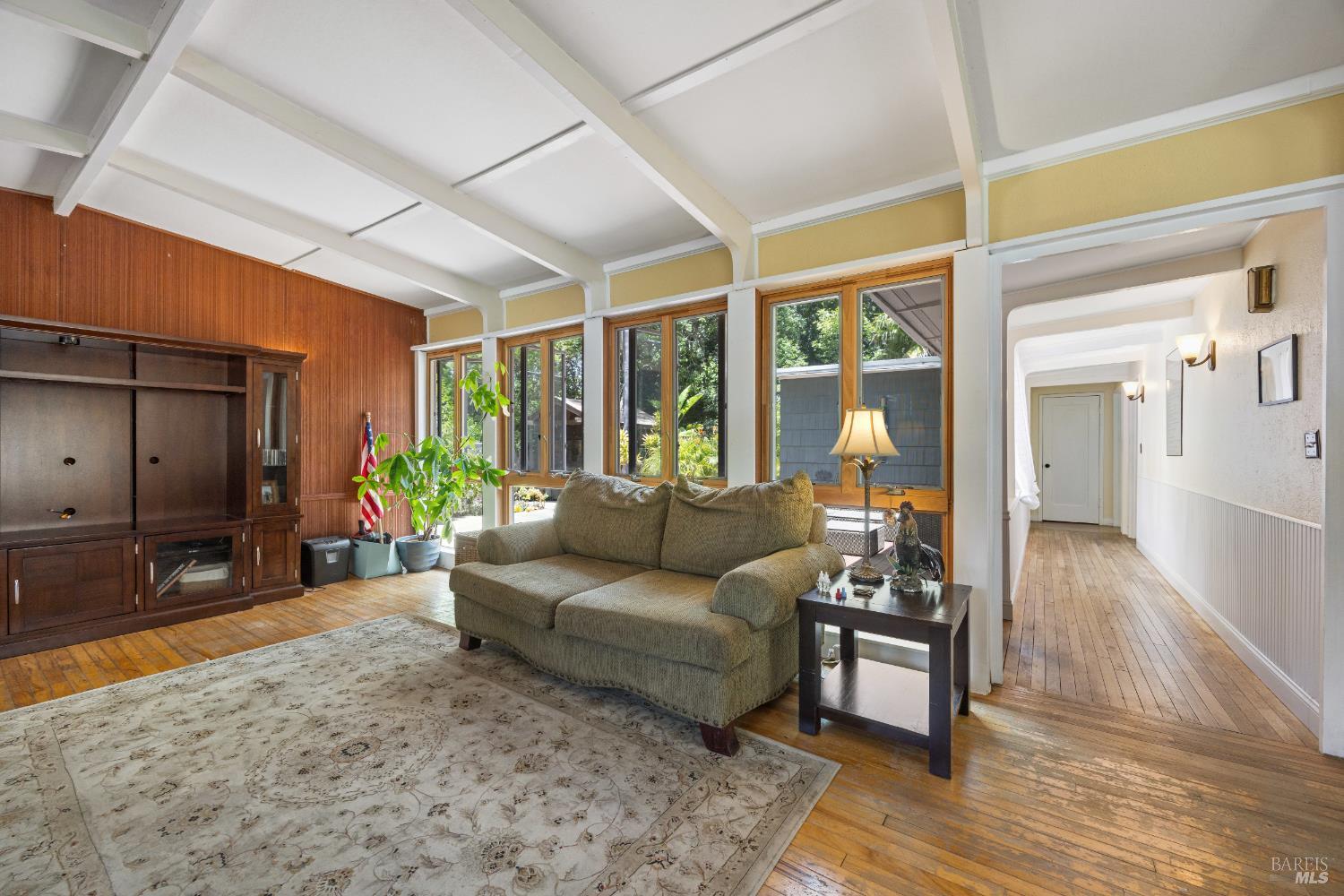 Detail Gallery Image 2 of 56 For 24 Los Alondras Ct, Novato,  CA 94947 - 2 Beds | 1 Baths