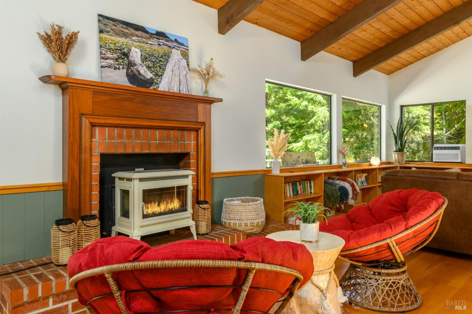 Detail Gallery Image 5 of 41 For 44650 Moonrise Dr, Gualala,  CA 95445 - 2 Beds | 2 Baths