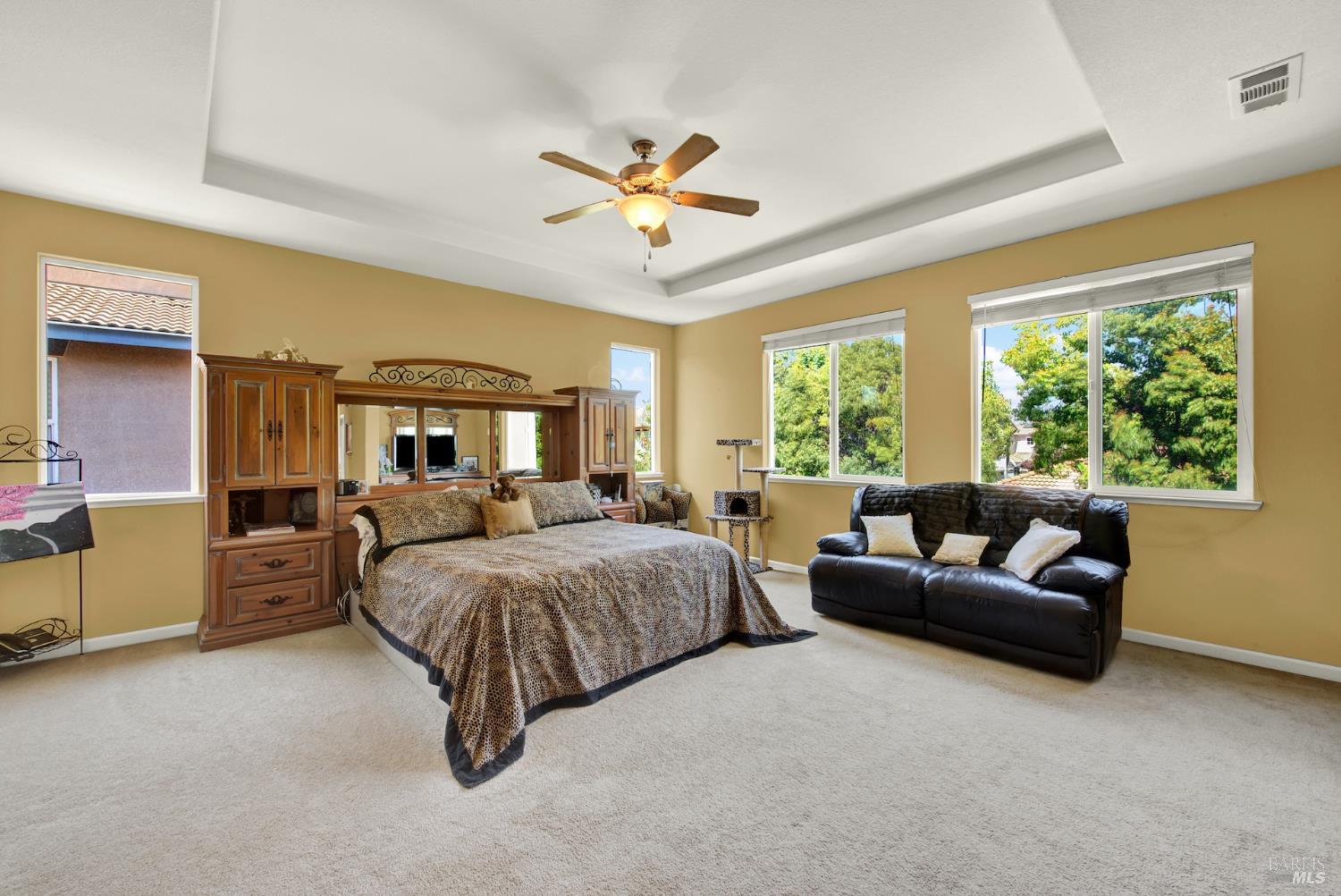 Detail Gallery Image 50 of 76 For 644 Canterbury Cir, Vacaville,  CA 95687 - 4 Beds | 3 Baths