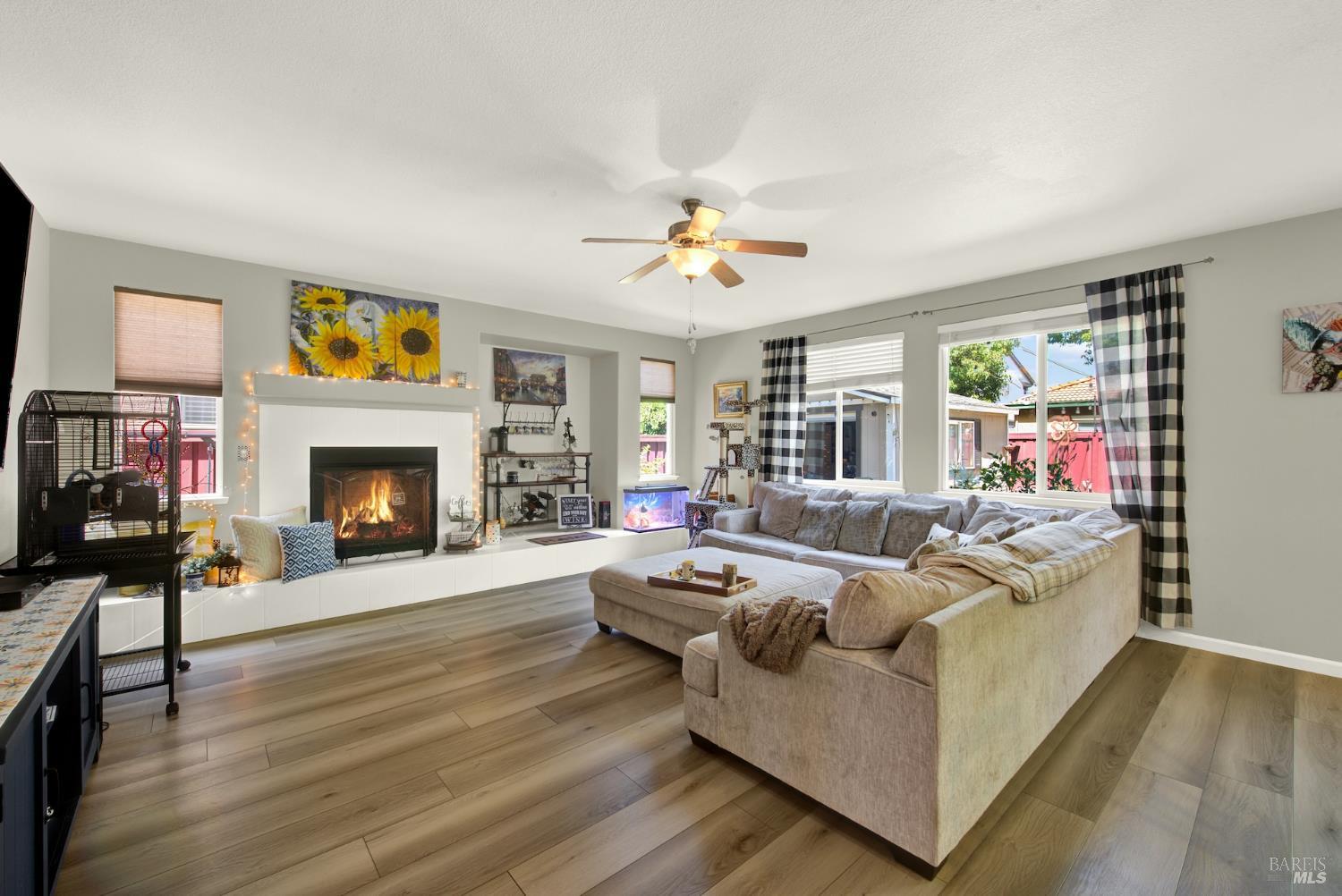 Detail Gallery Image 39 of 76 For 644 Canterbury Cir, Vacaville,  CA 95687 - 4 Beds | 3 Baths