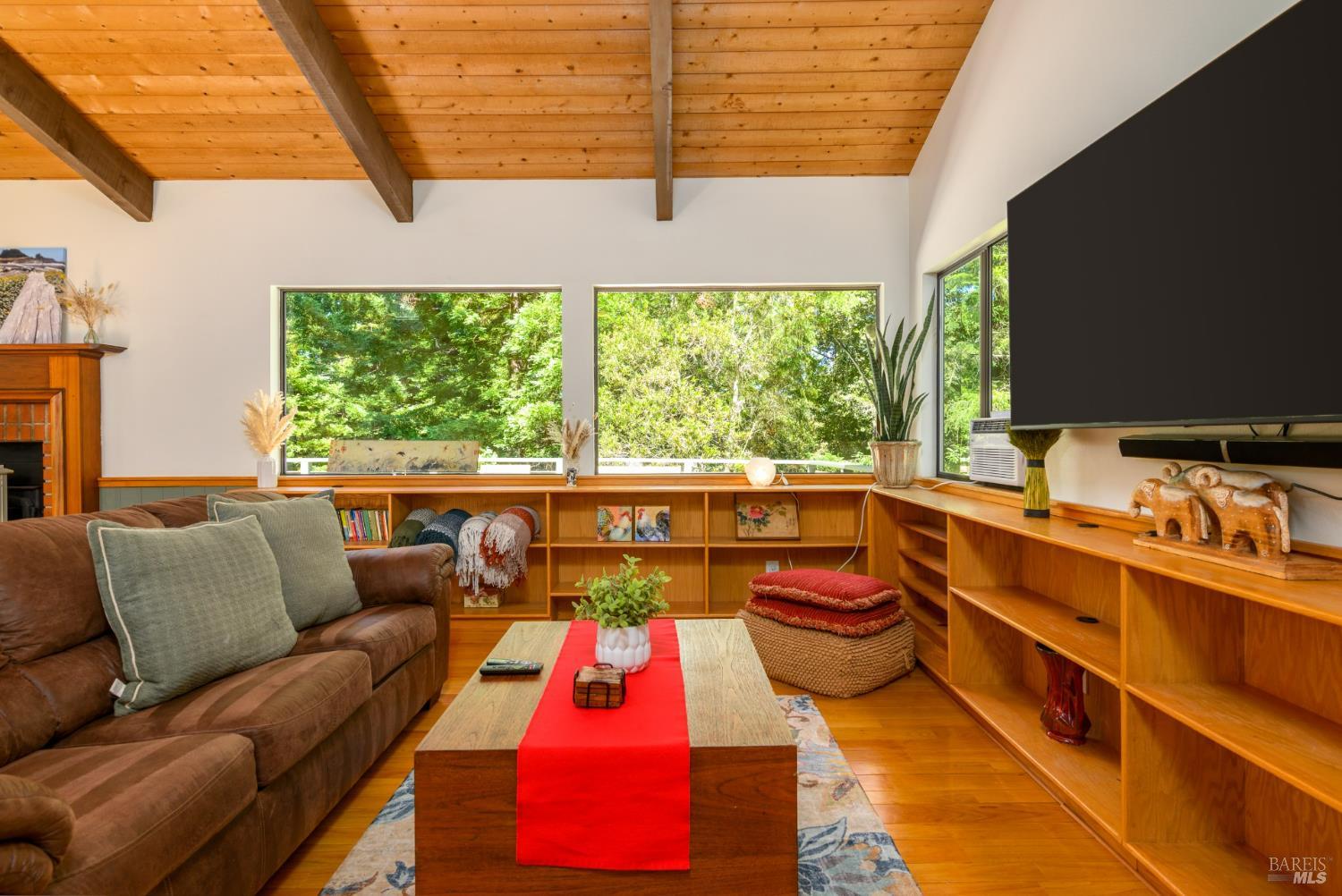 Detail Gallery Image 7 of 41 For 44650 Moonrise Dr, Gualala,  CA 95445 - 2 Beds | 2 Baths