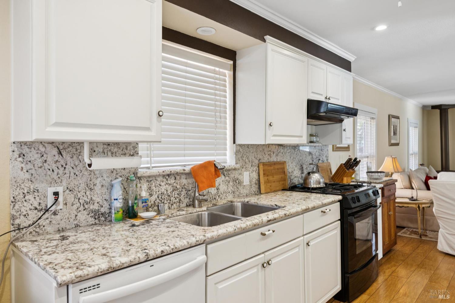 Detail Gallery Image 9 of 35 For 1513 Myrtle St, Calistoga,  CA 94515 - 2 Beds | 2 Baths