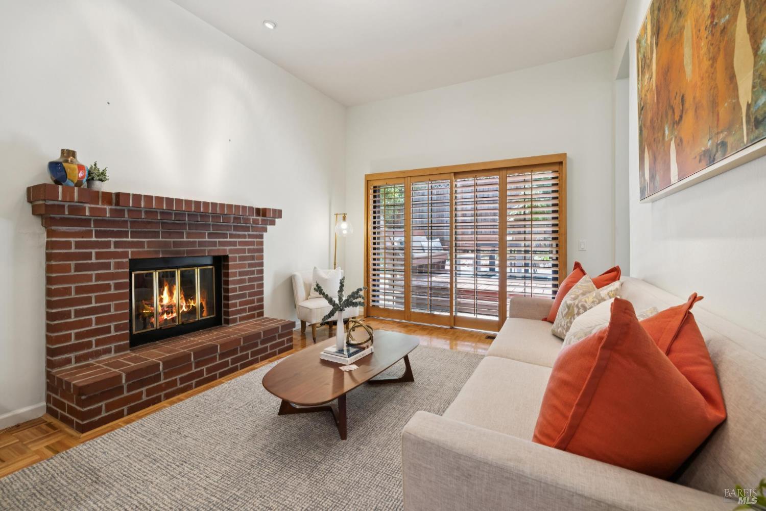 Detail Gallery Image 7 of 26 For 1619 Foothill Blvd, Calistoga,  CA 94515 - 2 Beds | 2/1 Baths