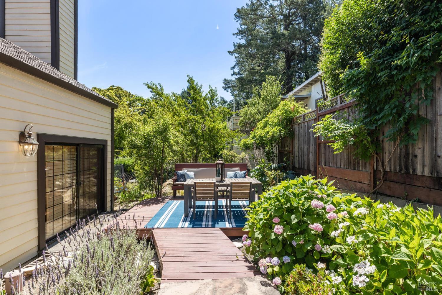 Detail Gallery Image 23 of 26 For 1619 Foothill Blvd, Calistoga,  CA 94515 - 2 Beds | 2/1 Baths