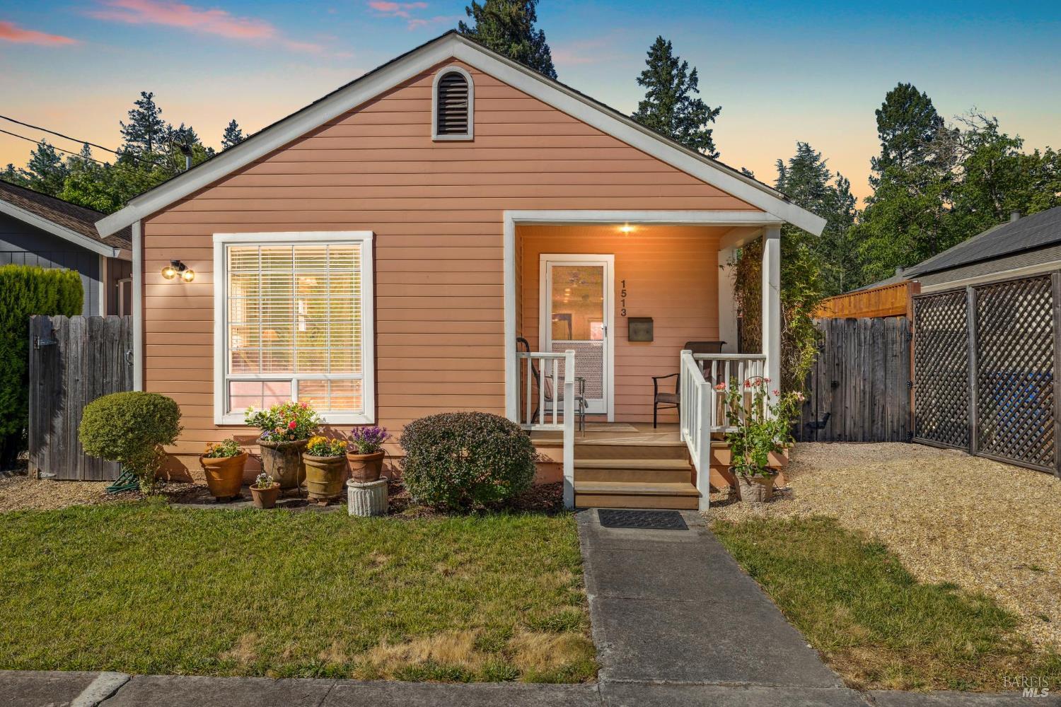 Detail Gallery Image 33 of 35 For 1513 Myrtle St, Calistoga,  CA 94515 - 2 Beds | 2 Baths