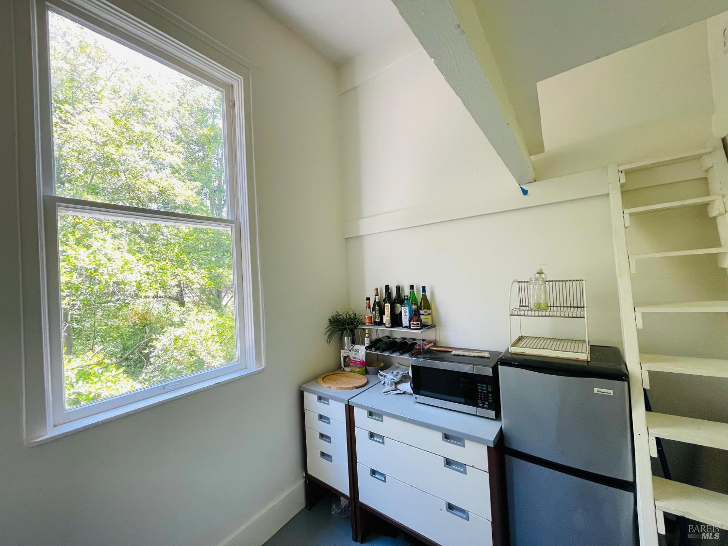 Detail Gallery Image 8 of 14 For 572 San Anselmo Ave, San Anselmo,  CA 94960 - – Beds | – Baths