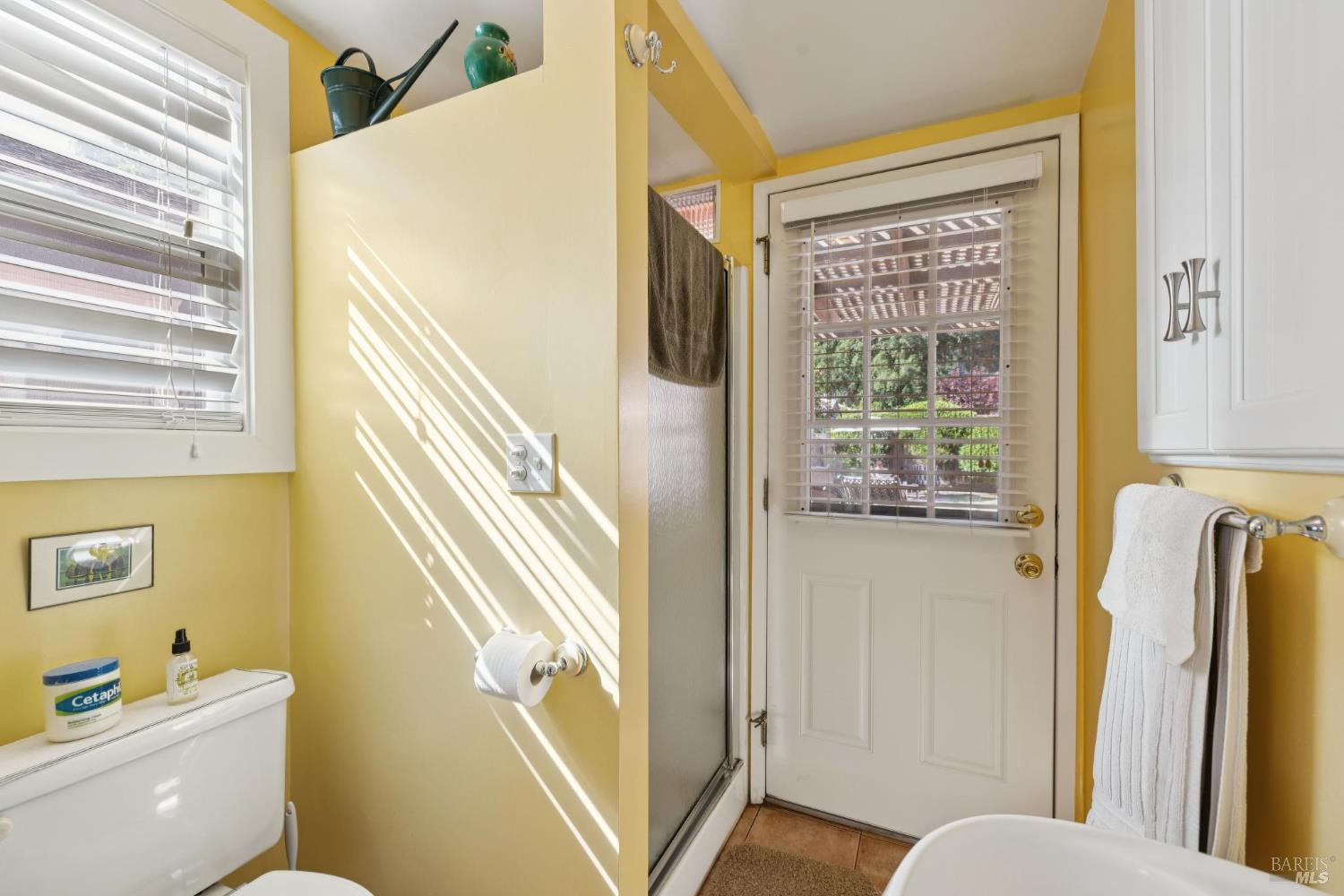 Detail Gallery Image 15 of 35 For 1513 Myrtle St, Calistoga,  CA 94515 - 2 Beds | 2 Baths