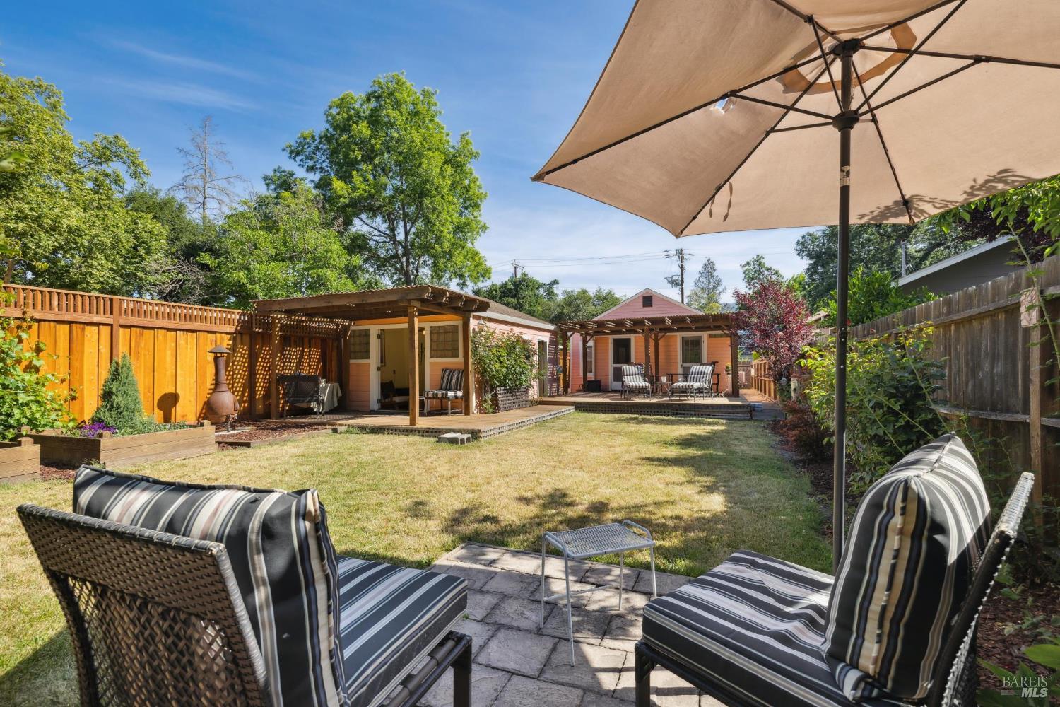 Detail Gallery Image 2 of 35 For 1513 Myrtle St, Calistoga,  CA 94515 - 2 Beds | 2 Baths