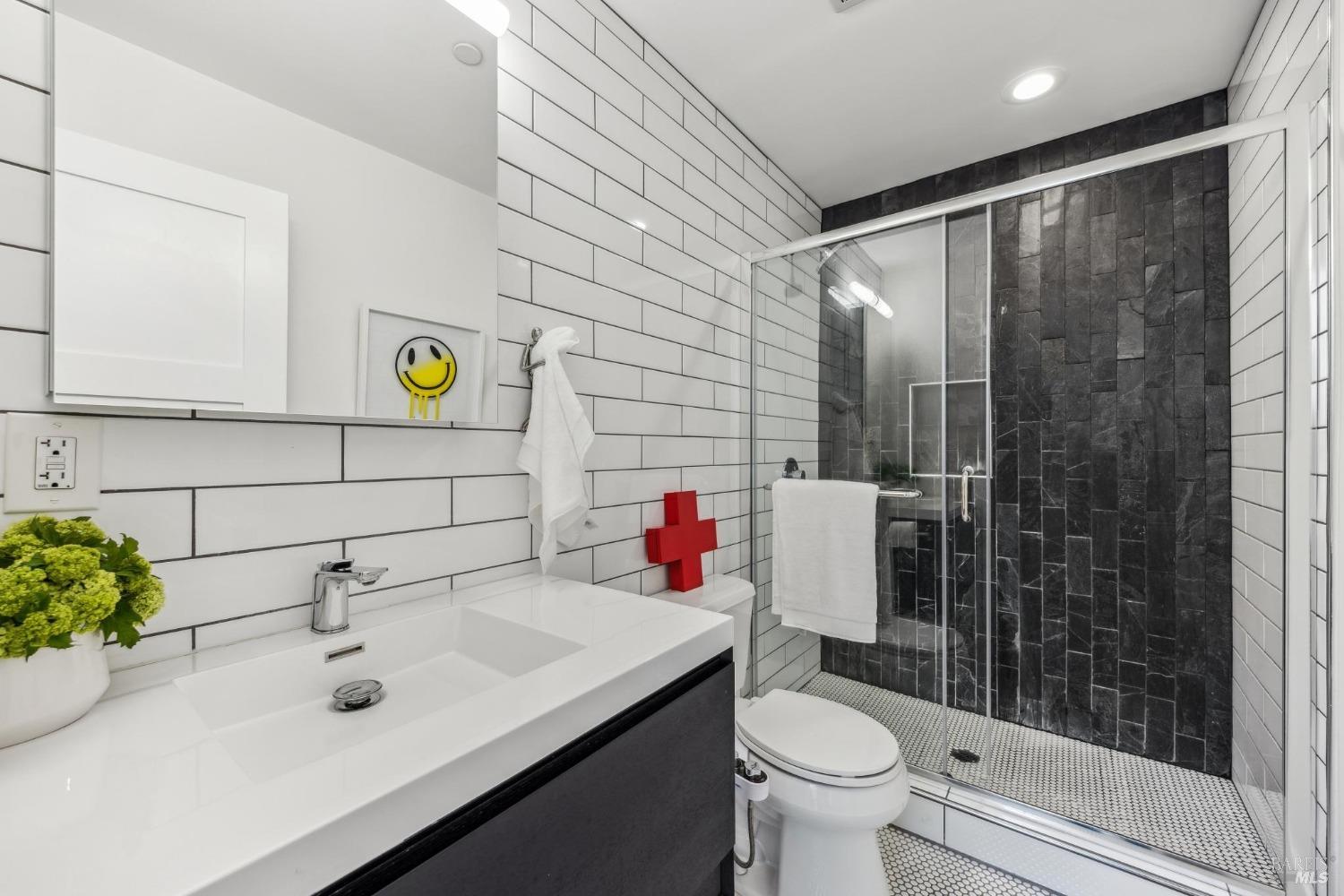 Detail Gallery Image 35 of 47 For 30 Corte Sereno Unkn, Greenbrae,  CA 94904 - 5 Beds | 4/1 Baths
