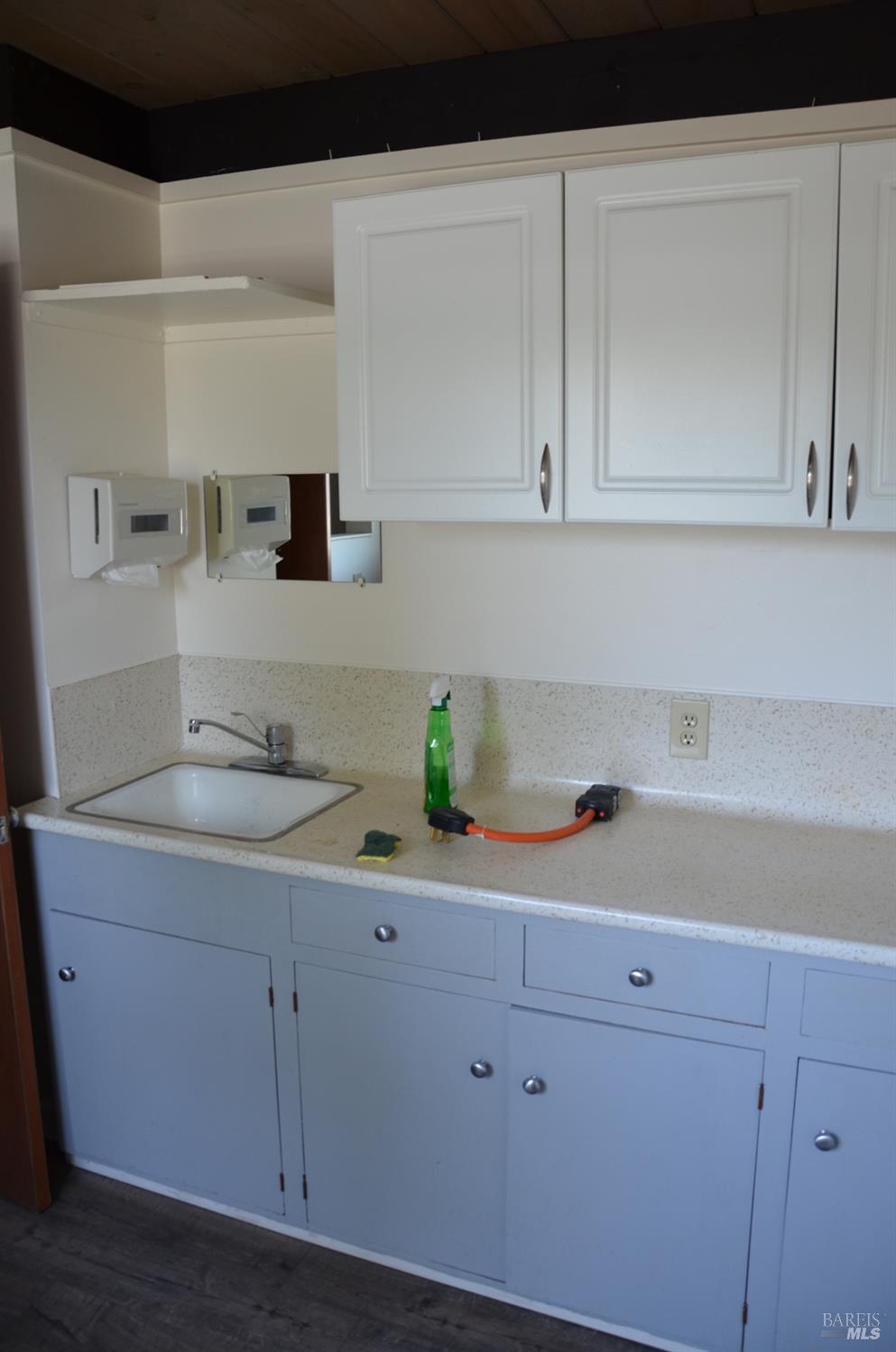 Detail Gallery Image 24 of 48 For 715 S Dora St #2,  Ukiah,  CA 95482 - – Beds | – Baths