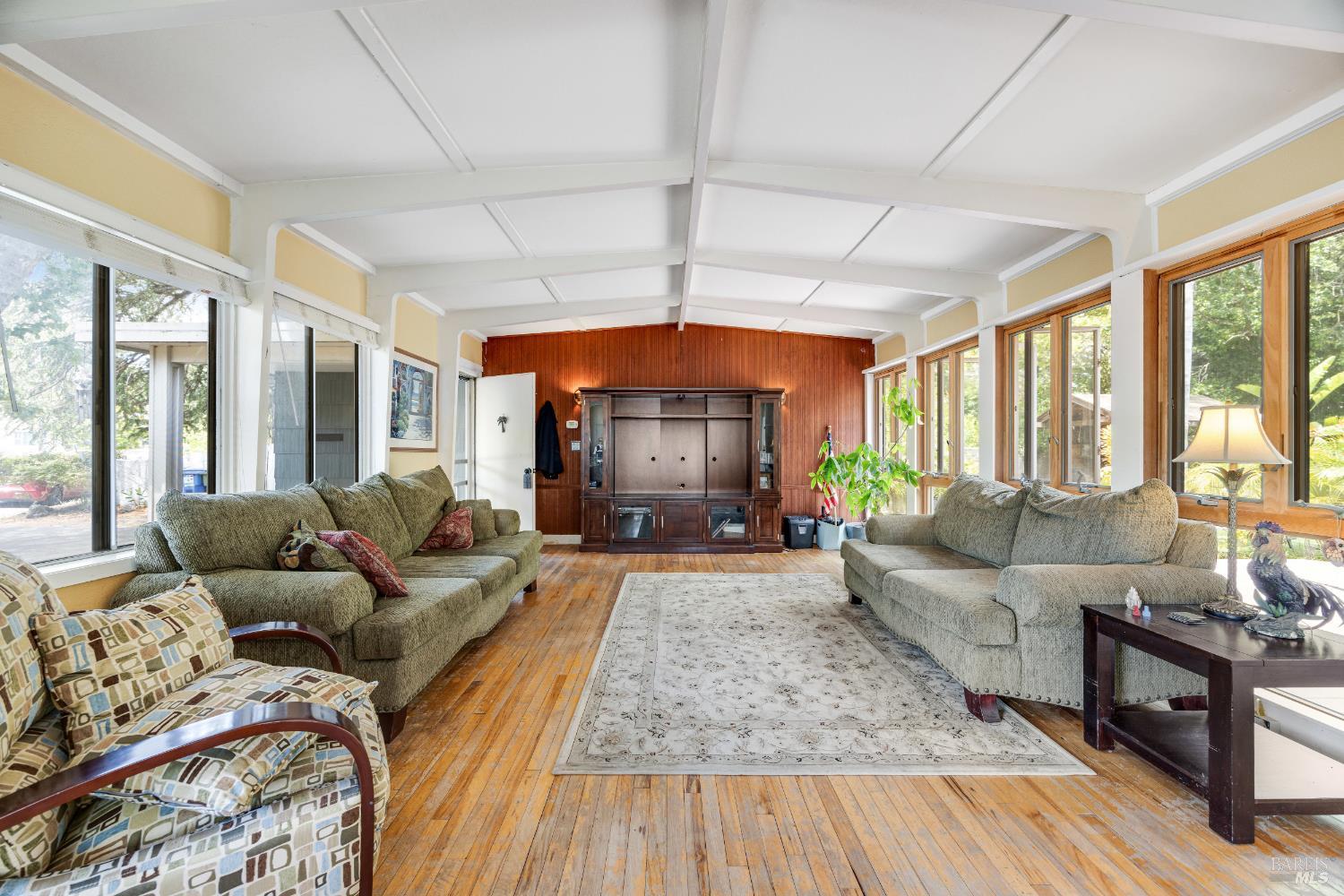 Detail Gallery Image 48 of 56 For 24 Los Alondras Ct, Novato,  CA 94947 - 2 Beds | 1 Baths