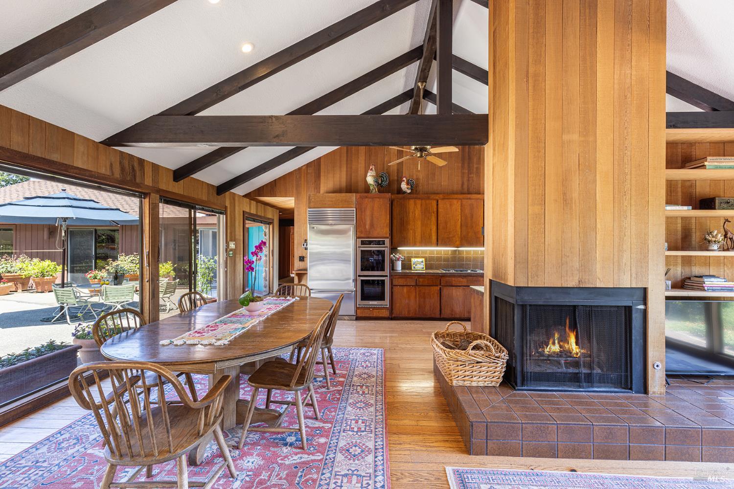 Detail Gallery Image 30 of 71 For 2231 1st Ave, Napa,  CA 94558 - 4 Beds | 3/1 Baths