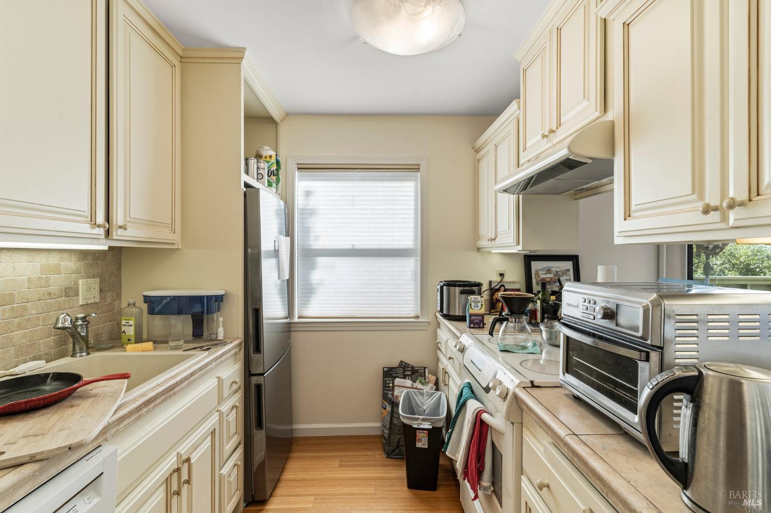 Detail Gallery Image 14 of 19 For 1206 Mariner Way, Tiburon,  CA 94920 - – Beds | – Baths