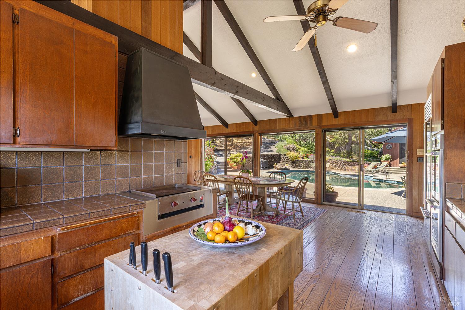 Detail Gallery Image 28 of 71 For 2231 1st Ave, Napa,  CA 94558 - 4 Beds | 3/1 Baths