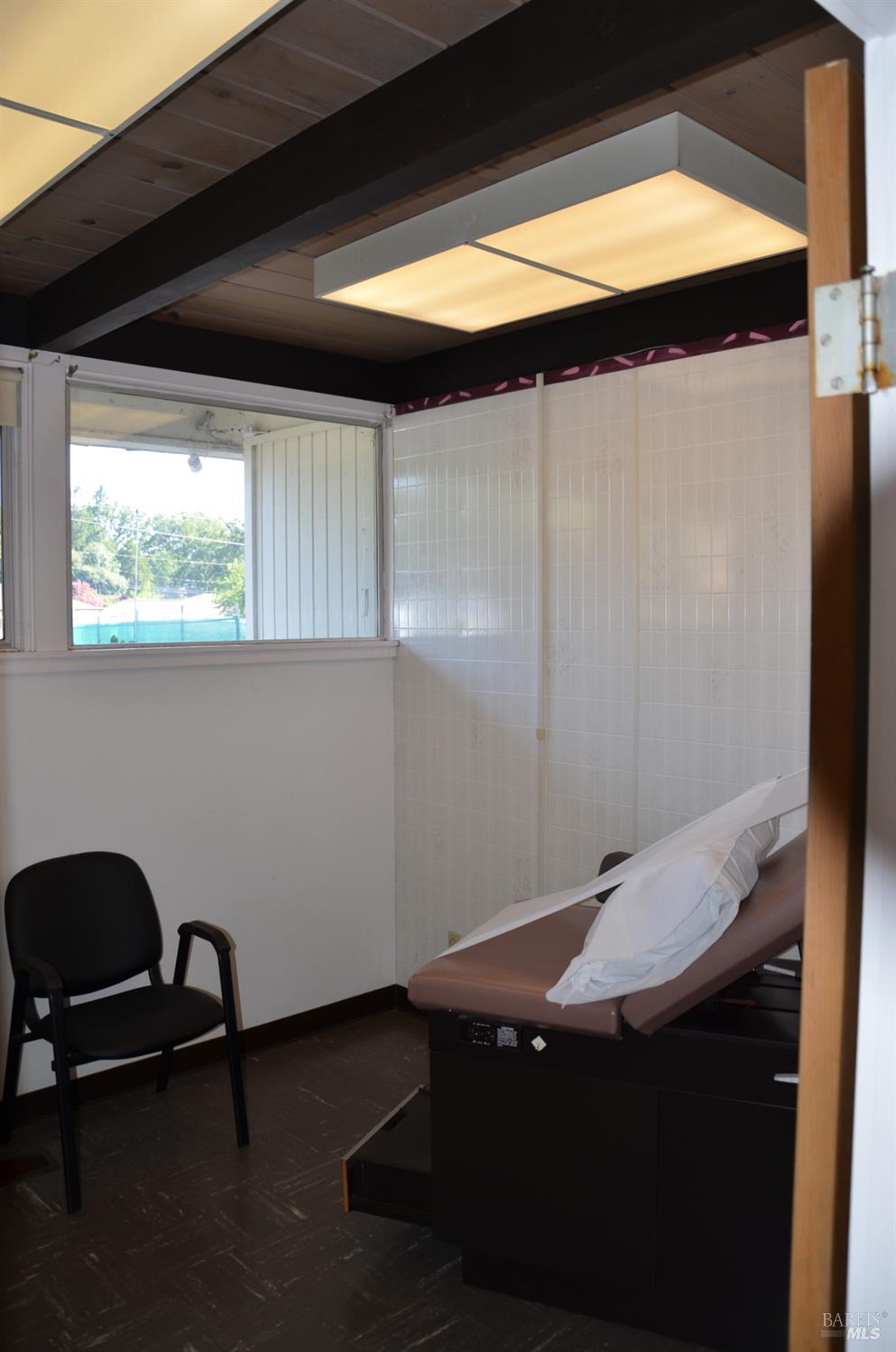 Detail Gallery Image 34 of 48 For 715 S Dora St #2,  Ukiah,  CA 95482 - – Beds | – Baths