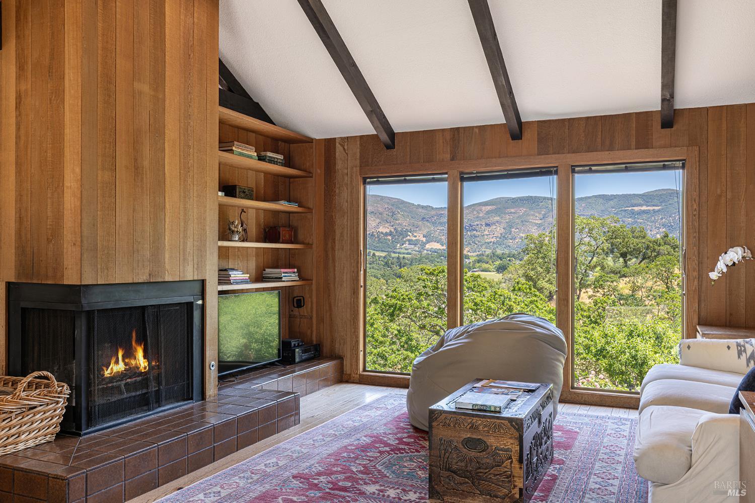 Detail Gallery Image 32 of 71 For 2231 1st Ave, Napa,  CA 94558 - 4 Beds | 3/1 Baths