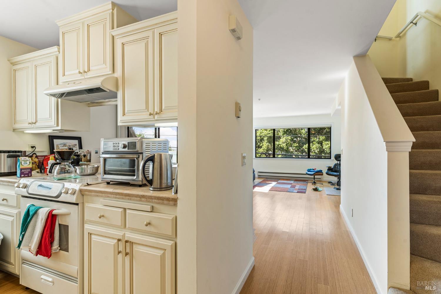 Detail Gallery Image 17 of 19 For 1206 Mariner Way, Tiburon,  CA 94920 - – Beds | – Baths