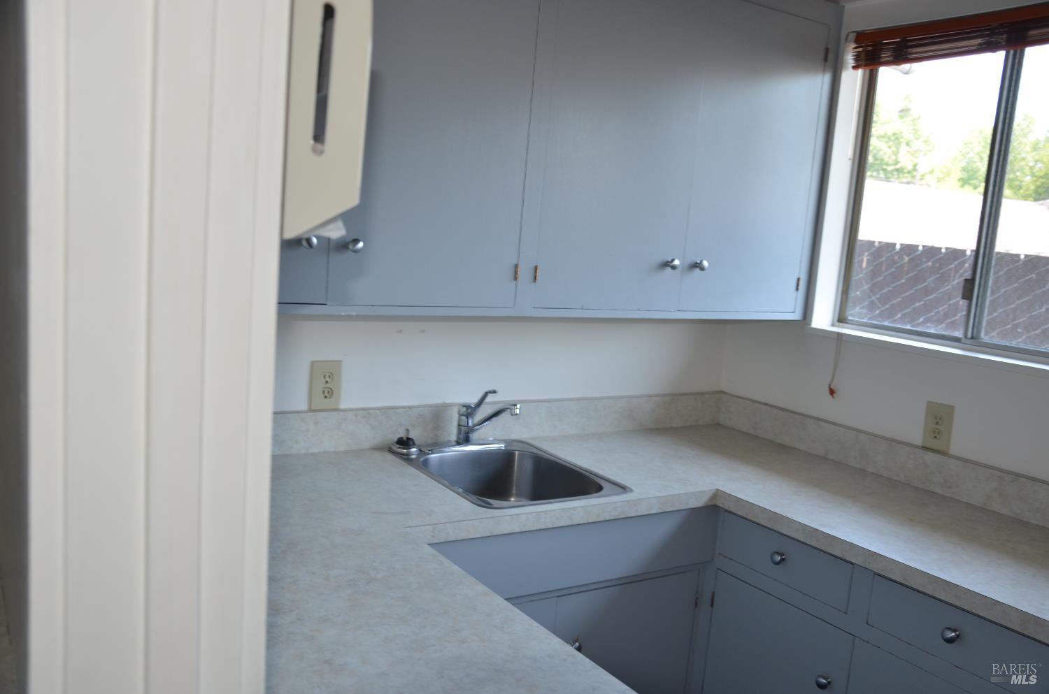 Detail Gallery Image 21 of 48 For 715 S Dora St #2,  Ukiah,  CA 95482 - – Beds | – Baths