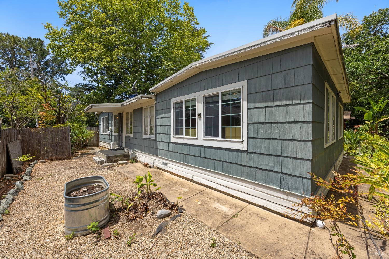 Detail Gallery Image 42 of 56 For 24 Los Alondras Ct, Novato,  CA 94947 - 2 Beds | 1 Baths