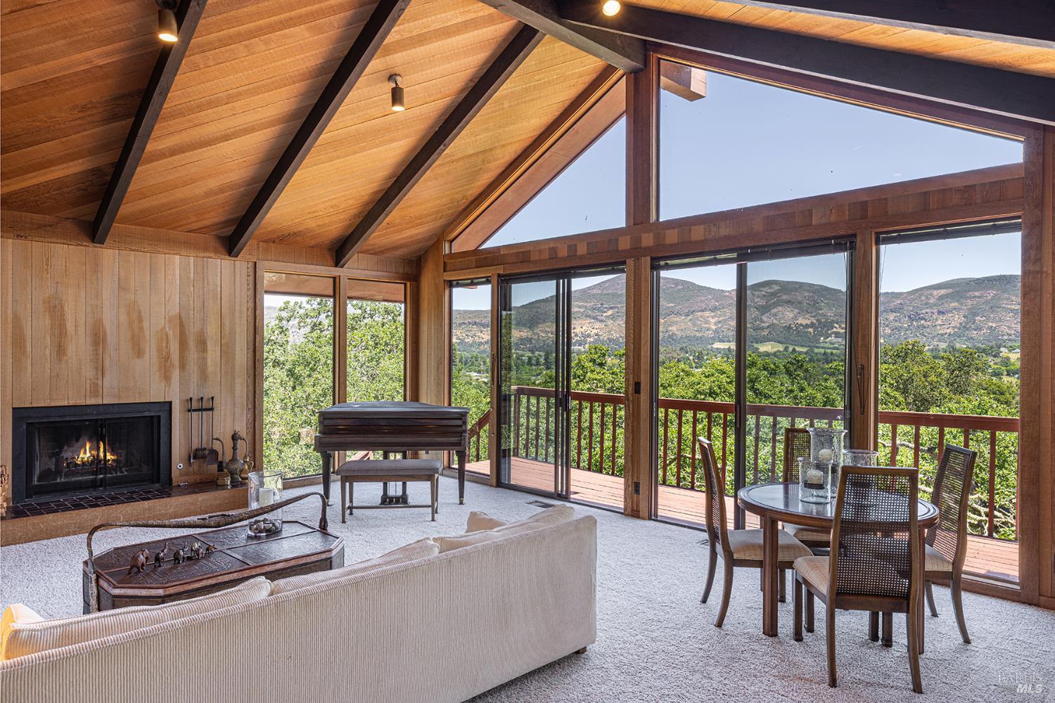 Detail Gallery Image 20 of 71 For 2231 1st Ave, Napa,  CA 94558 - 4 Beds | 3/1 Baths