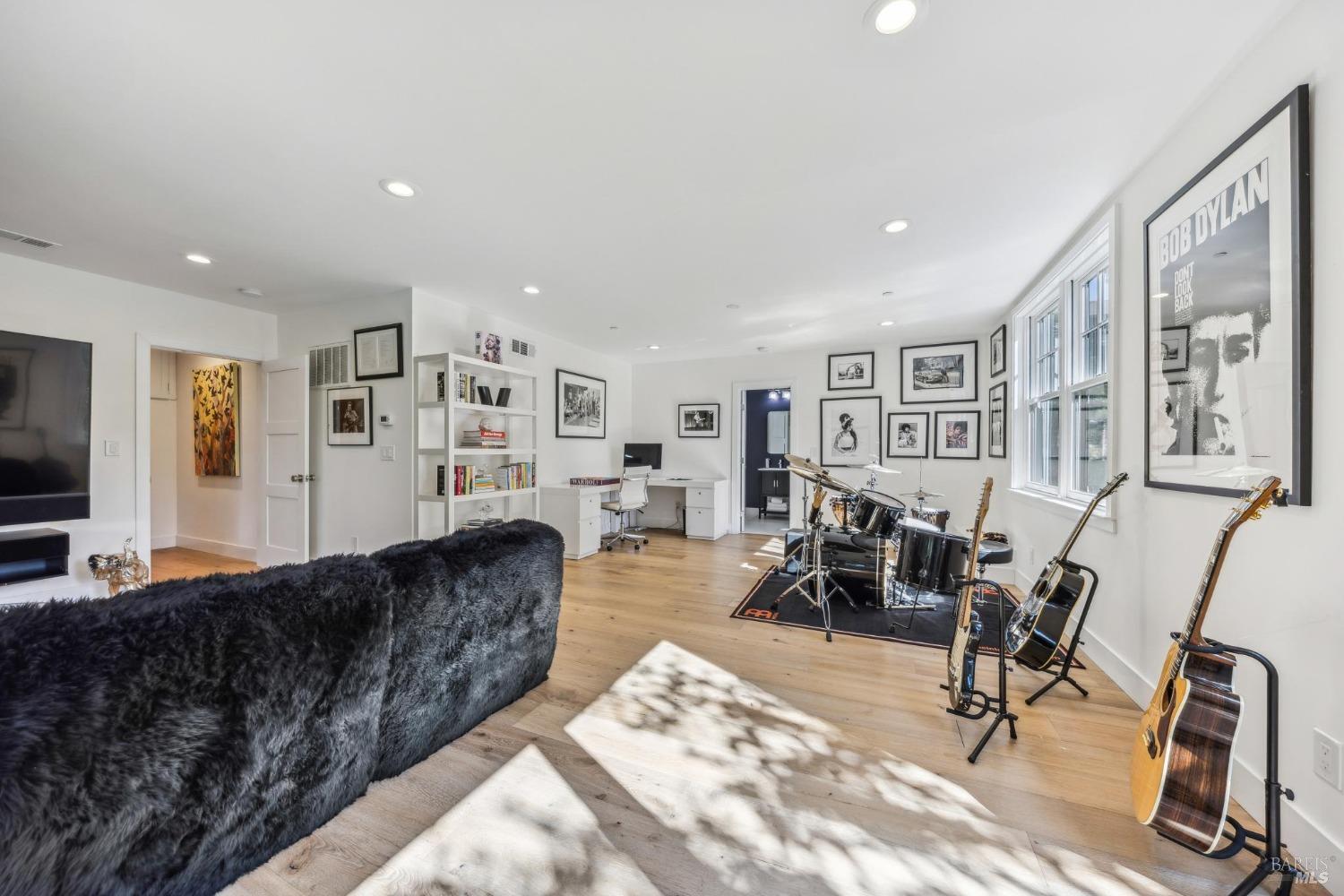 Detail Gallery Image 38 of 47 For 30 Corte Sereno Unkn, Greenbrae,  CA 94904 - 5 Beds | 4/1 Baths