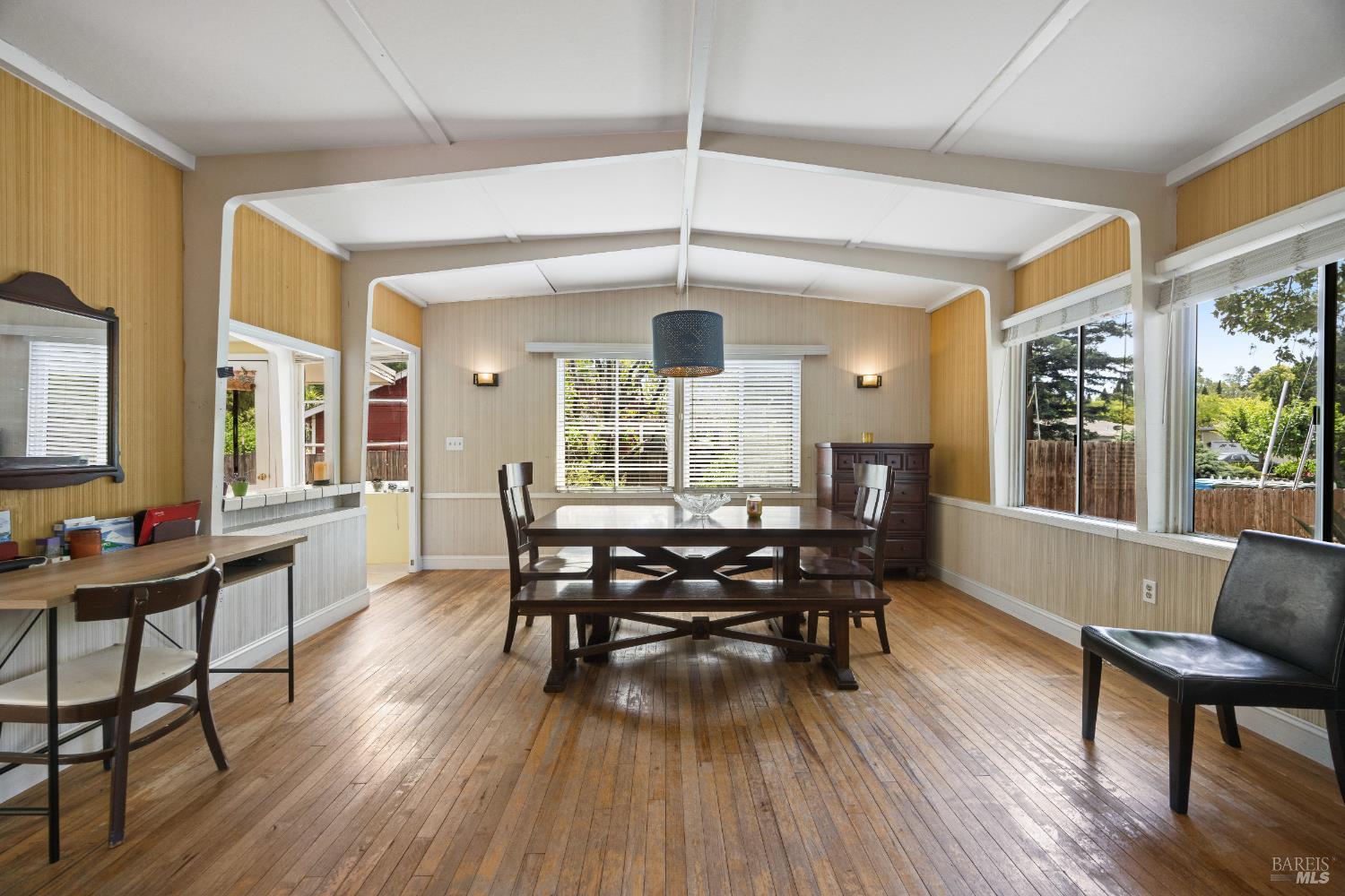 Detail Gallery Image 49 of 56 For 24 Los Alondras Ct, Novato,  CA 94947 - 2 Beds | 1 Baths