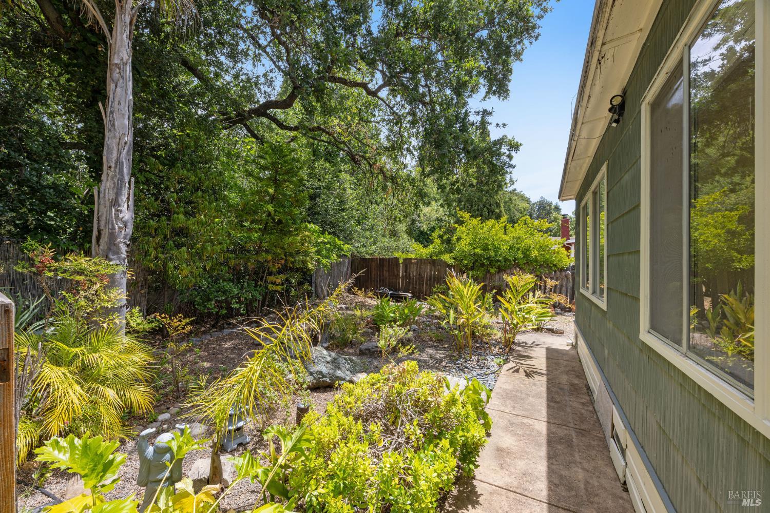 Detail Gallery Image 41 of 56 For 24 Los Alondras Ct, Novato,  CA 94947 - 2 Beds | 1 Baths