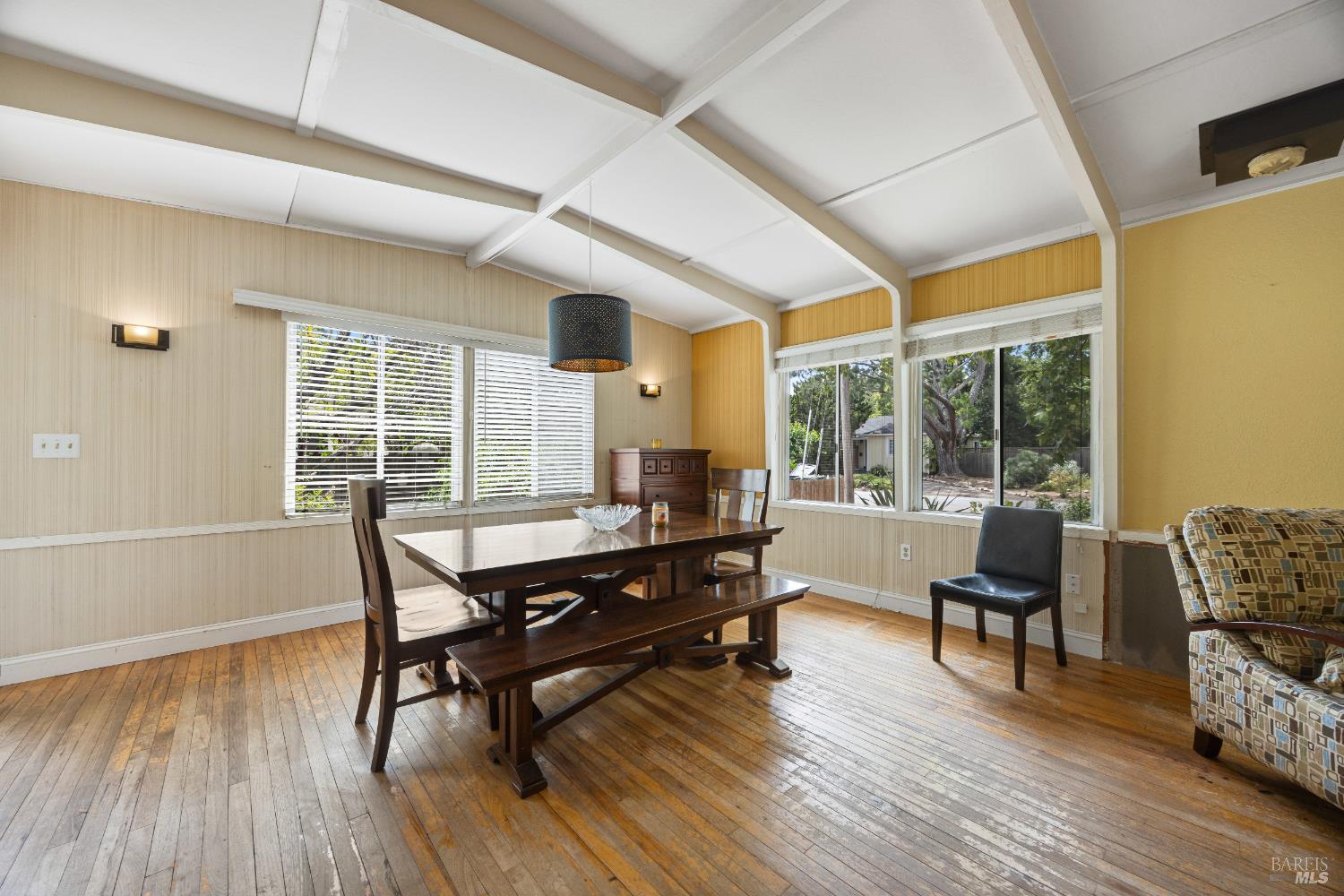 Detail Gallery Image 12 of 56 For 24 Los Alondras Ct, Novato,  CA 94947 - 2 Beds | 1 Baths