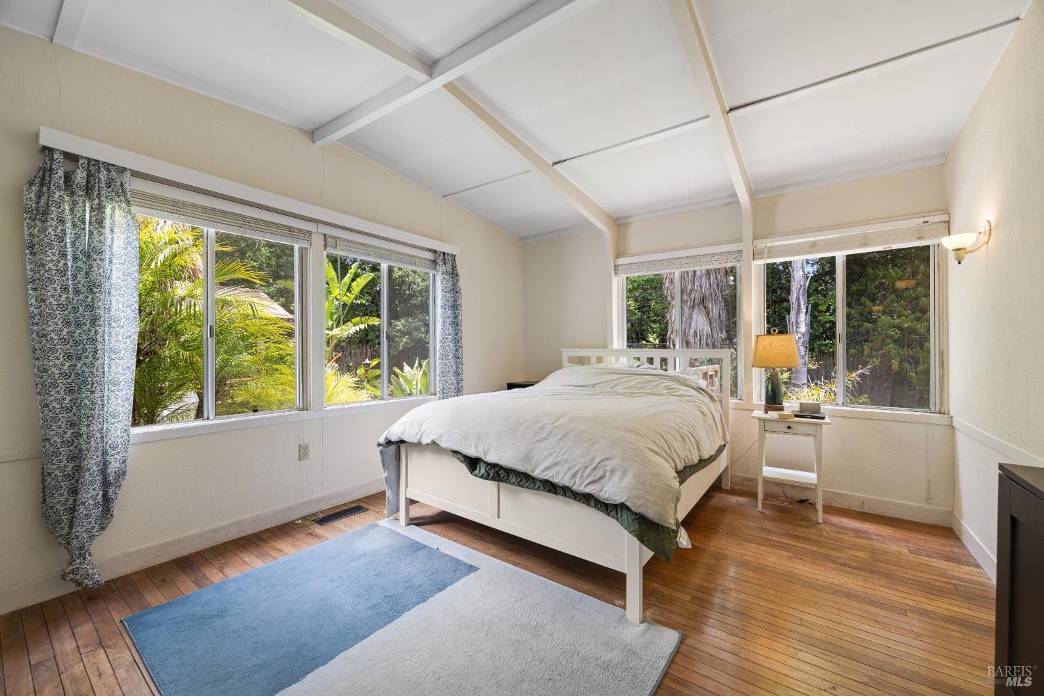 Detail Gallery Image 26 of 56 For 24 Los Alondras Ct, Novato,  CA 94947 - 2 Beds | 1 Baths