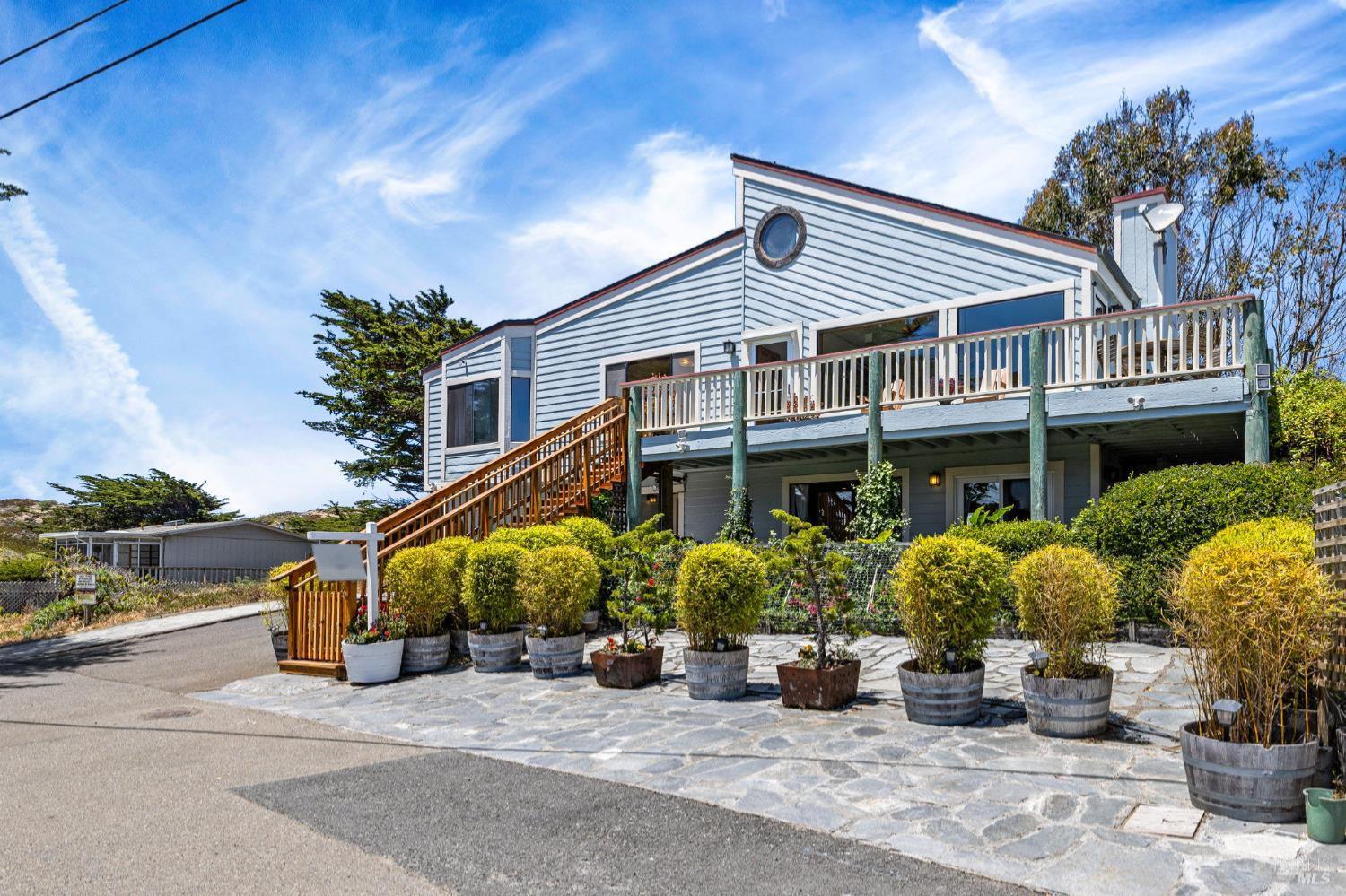 Detail Gallery Image 3 of 71 For 1846 Whaleship Rd, Bodega Bay,  CA 94923 - 4 Beds | 4 Baths