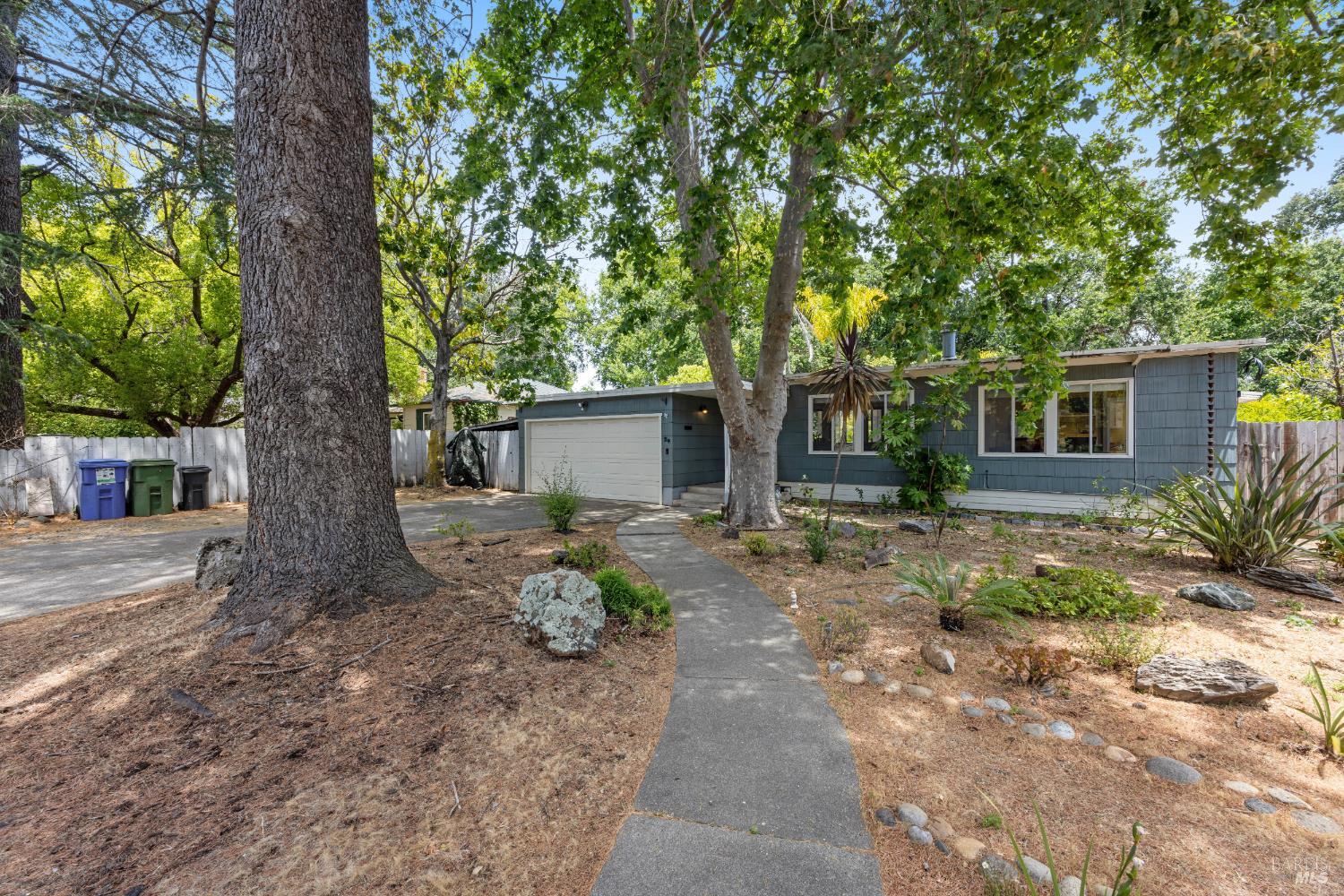 Detail Gallery Image 53 of 56 For 24 Los Alondras Ct, Novato,  CA 94947 - 2 Beds | 1 Baths