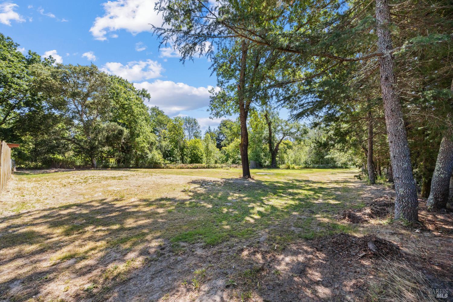 Detail Gallery Image 22 of 31 For 8183 Appian Way, Sebastopol,  CA 95472 - 3 Beds | 2 Baths