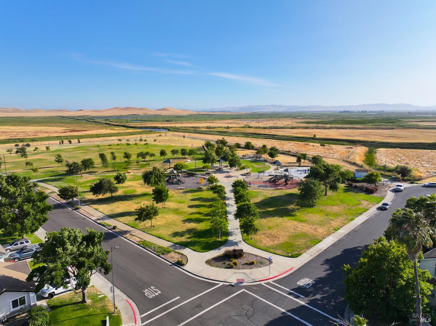 Detail Gallery Image 56 of 77 For 906 Trumpeter Ct, Suisun City,  CA 94585 - 3 Beds | 2 Baths