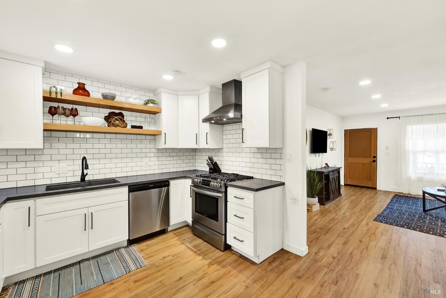 Detail Gallery Image 17 of 50 For 518 Empire St, Fairfield,  CA 94533 - 3 Beds | 1 Baths