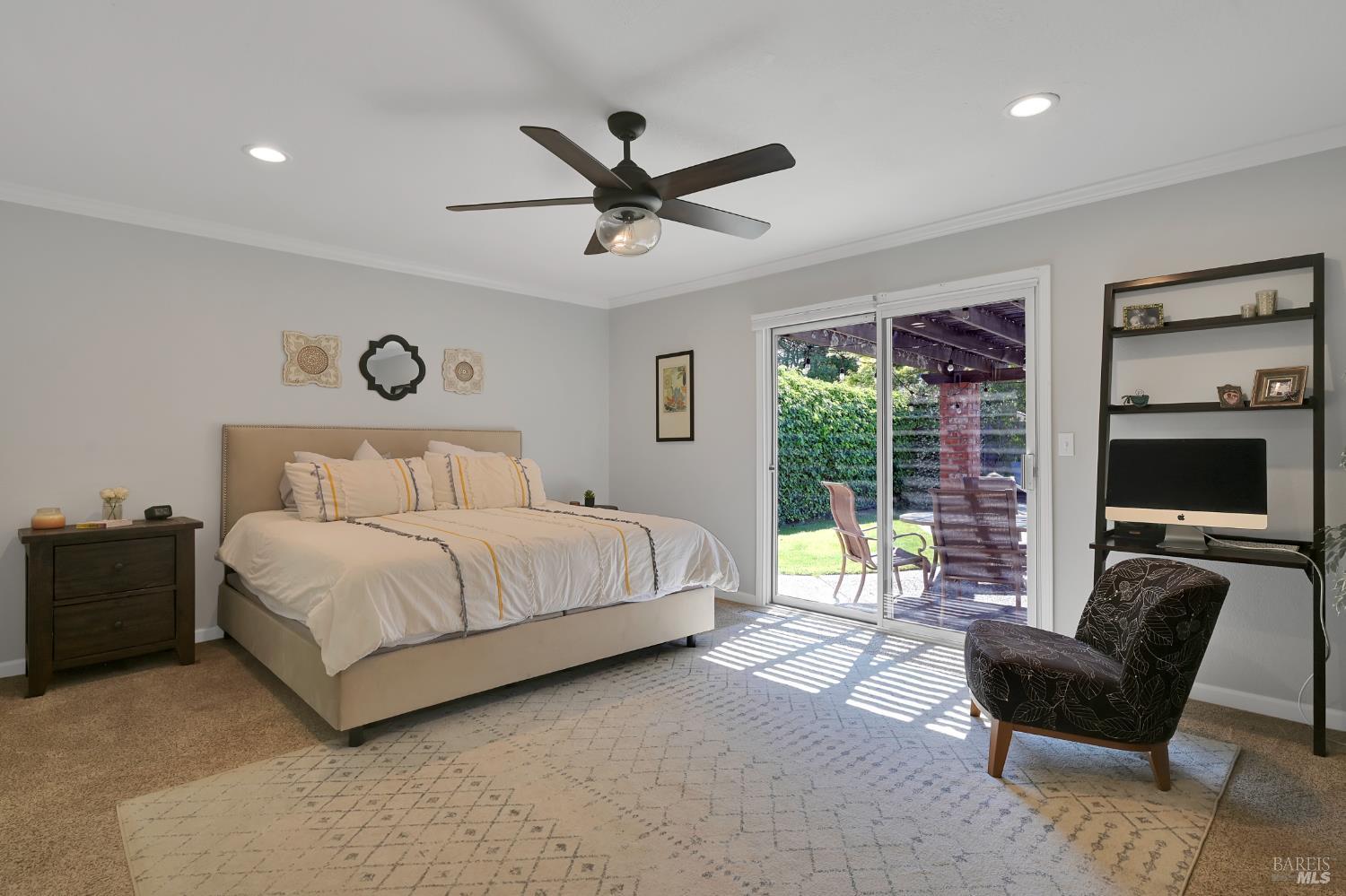 Detail Gallery Image 7 of 28 For 17 Mosswood Ct, Novato,  CA 94947 - 4 Beds | 2 Baths
