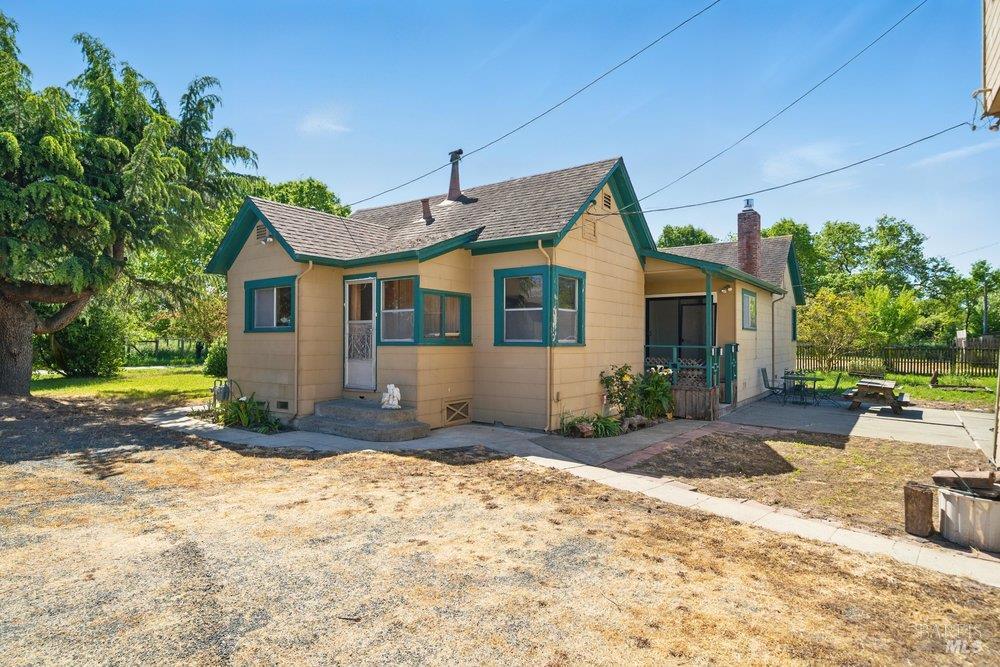 Detail Gallery Image 15 of 73 For 6067 Gilmore Ave, Cotati,  CA 94931 - 3 Beds | 2 Baths