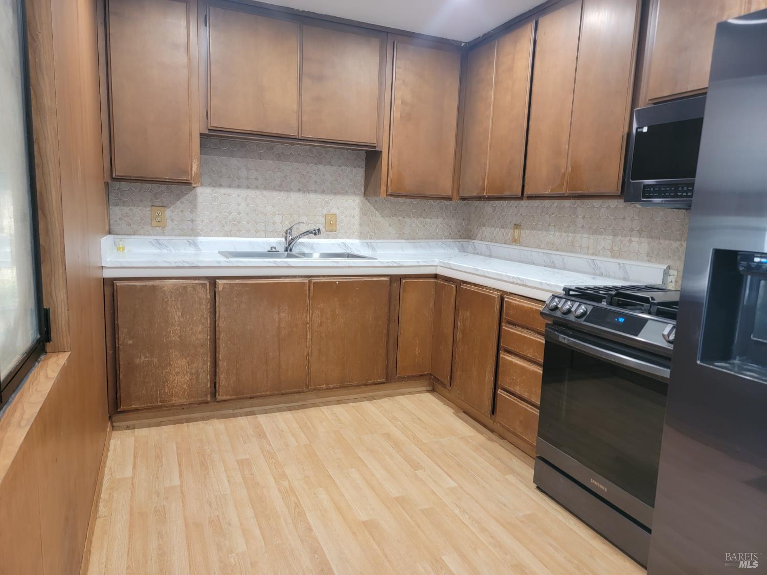 Detail Gallery Image 7 of 21 For 236 Los Gatos Ave, Vallejo,  CA 94589 - 3 Beds | 1 Baths