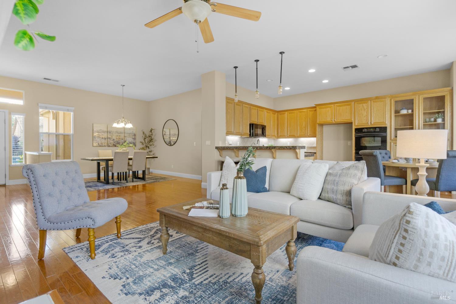 Colonial Way, Rio Vista, California image 6