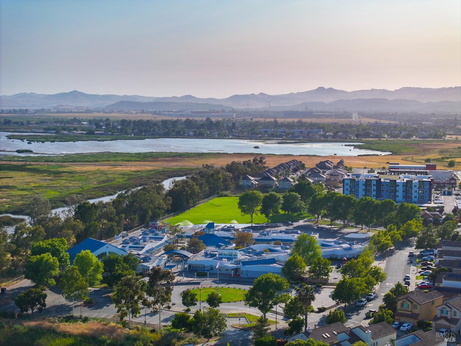 Detail Gallery Image 66 of 77 For 906 Trumpeter Ct, Suisun City,  CA 94585 - 3 Beds | 2 Baths