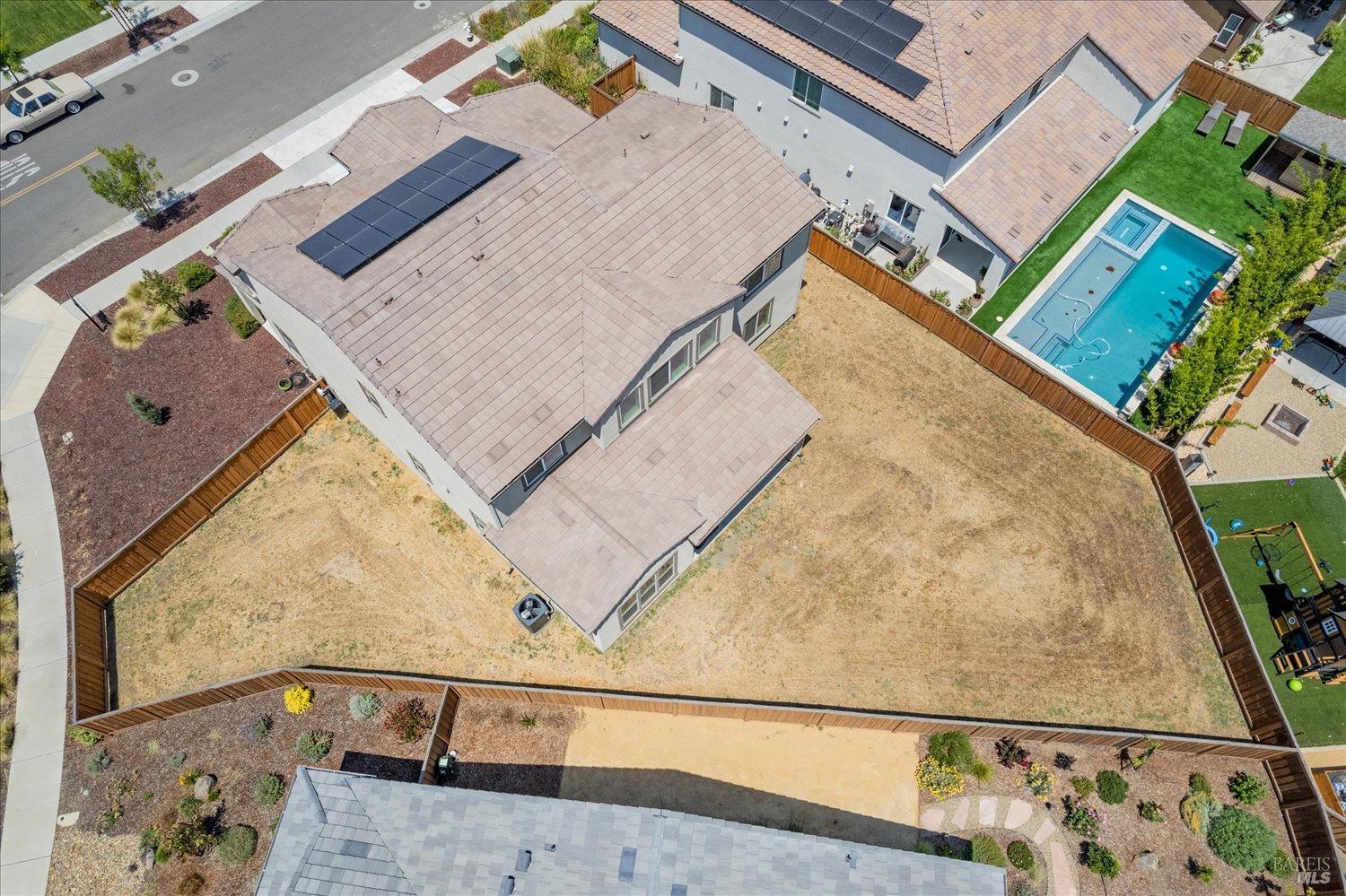 Detail Gallery Image 30 of 33 For 725 Fielding Way, Dixon,  CA 95620 - 5 Beds | 4 Baths