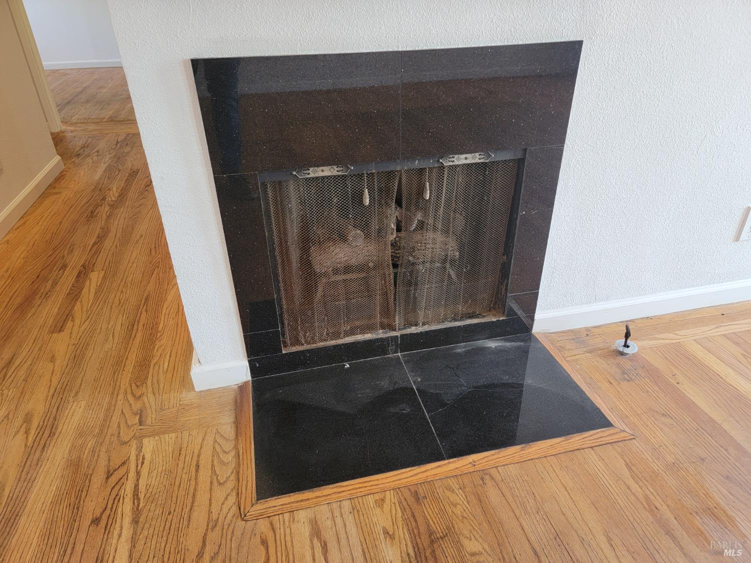 Detail Gallery Image 6 of 21 For 236 Los Gatos Ave, Vallejo,  CA 94589 - 3 Beds | 1 Baths