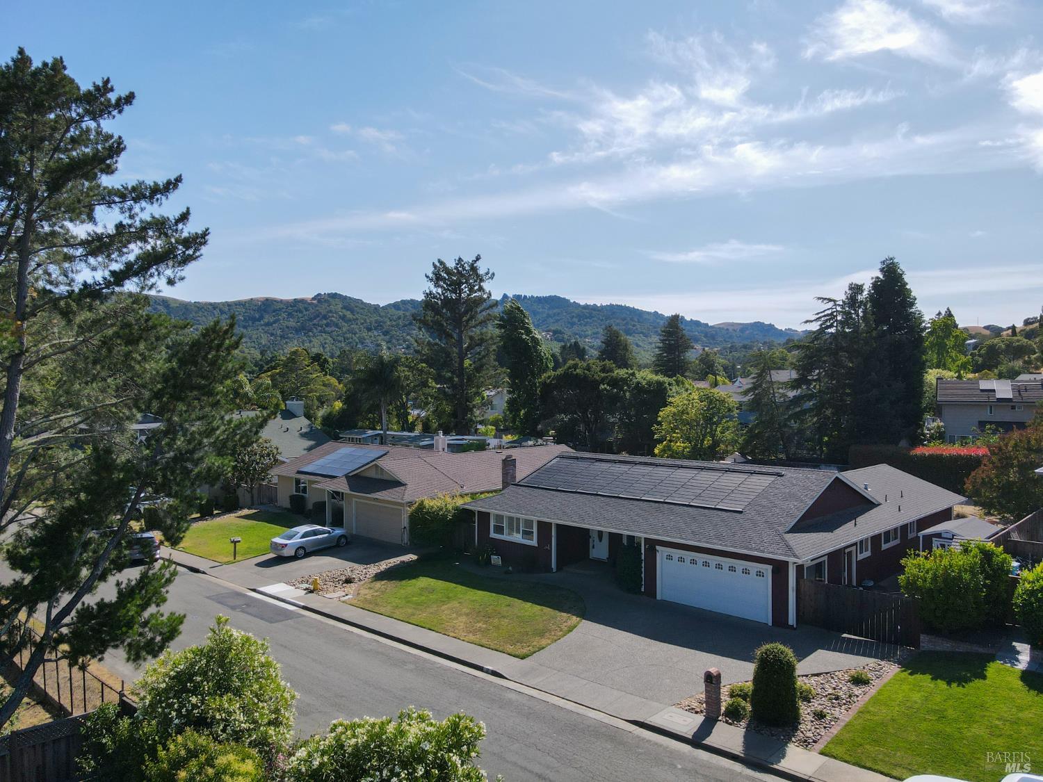 Detail Gallery Image 26 of 28 For 17 Mosswood Ct, Novato,  CA 94947 - 4 Beds | 2 Baths